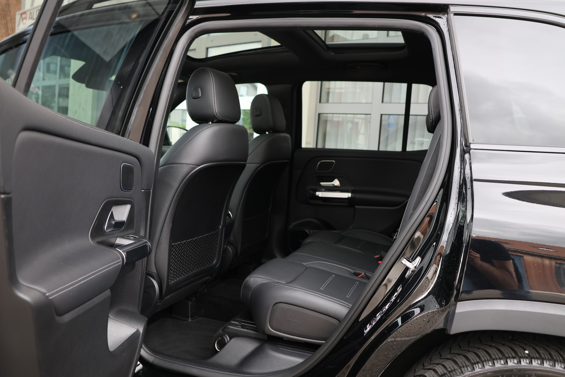 MERCEDES-BENZ GLB 35 AMG 4 MATIC 8G-Tronic (CH) 7 Plätzer-image-13
