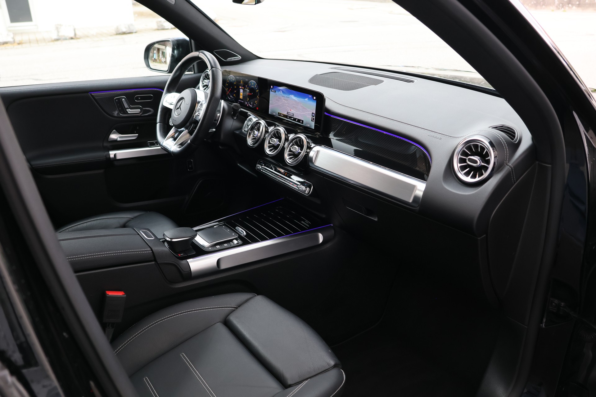 MERCEDES-BENZ GLB 35 AMG 4 MATIC 8G-Tronic (CH) 7 Plätzer-image-20