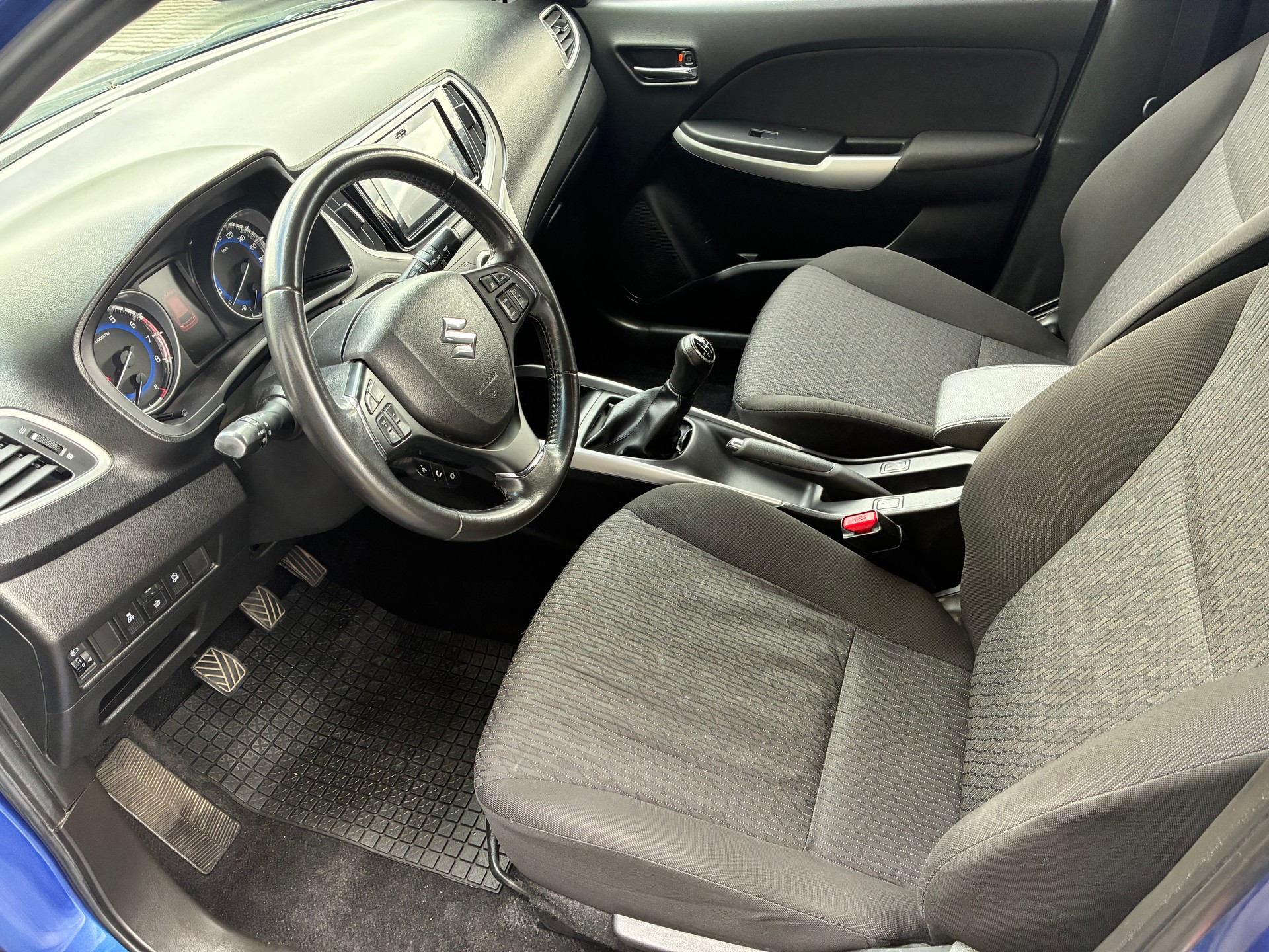 SUZUKI Baleno 1.2i Compact Top Hybrid-image-6