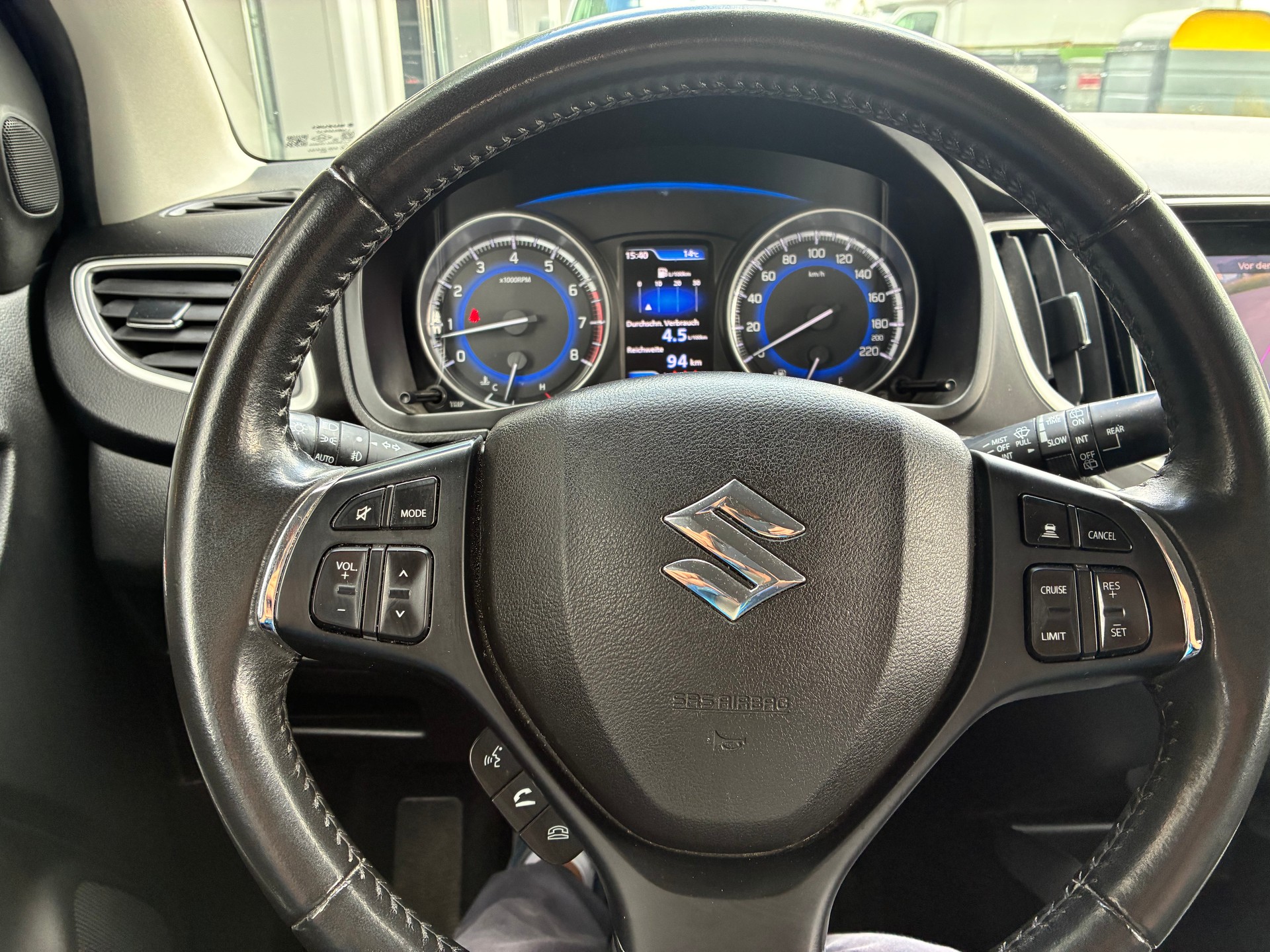 SUZUKI Baleno 1.2i Compact Top Hybrid-image-12