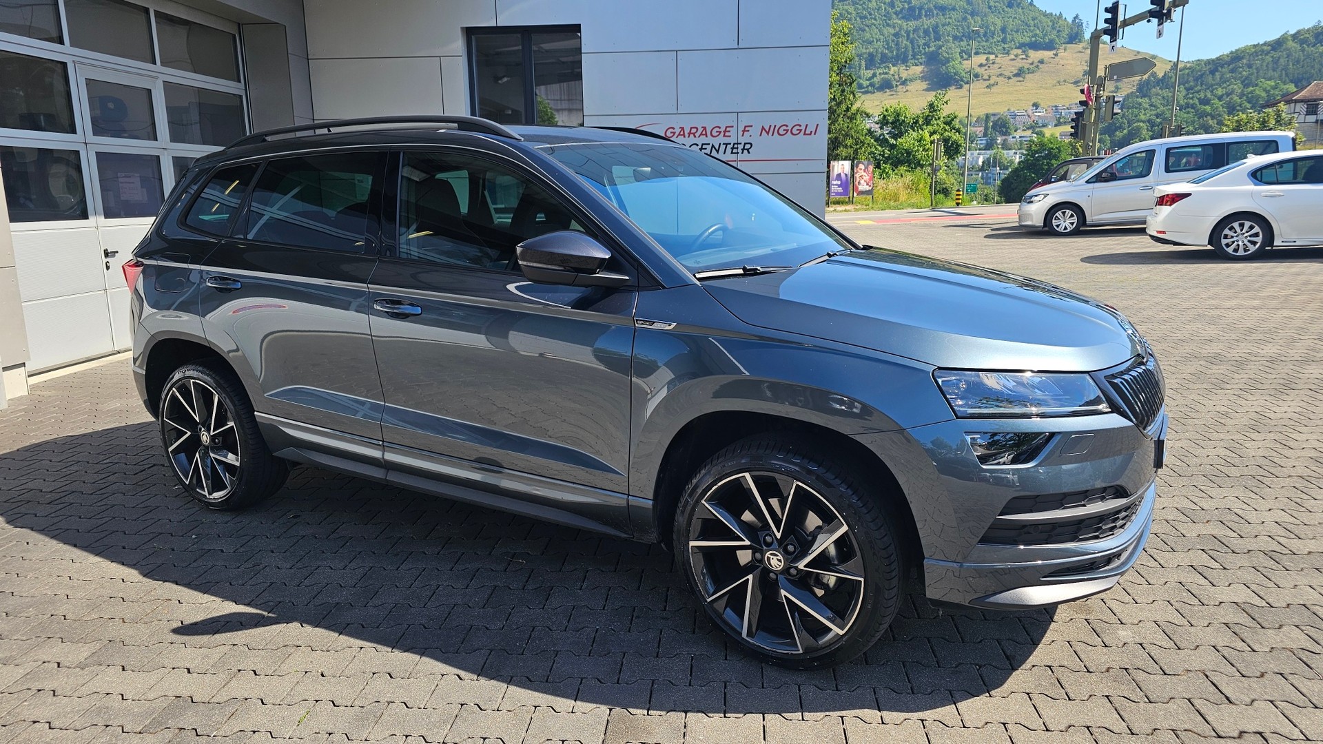 SKODA Karoq 1.5 TSI ACT SportLine DSG-image-2
