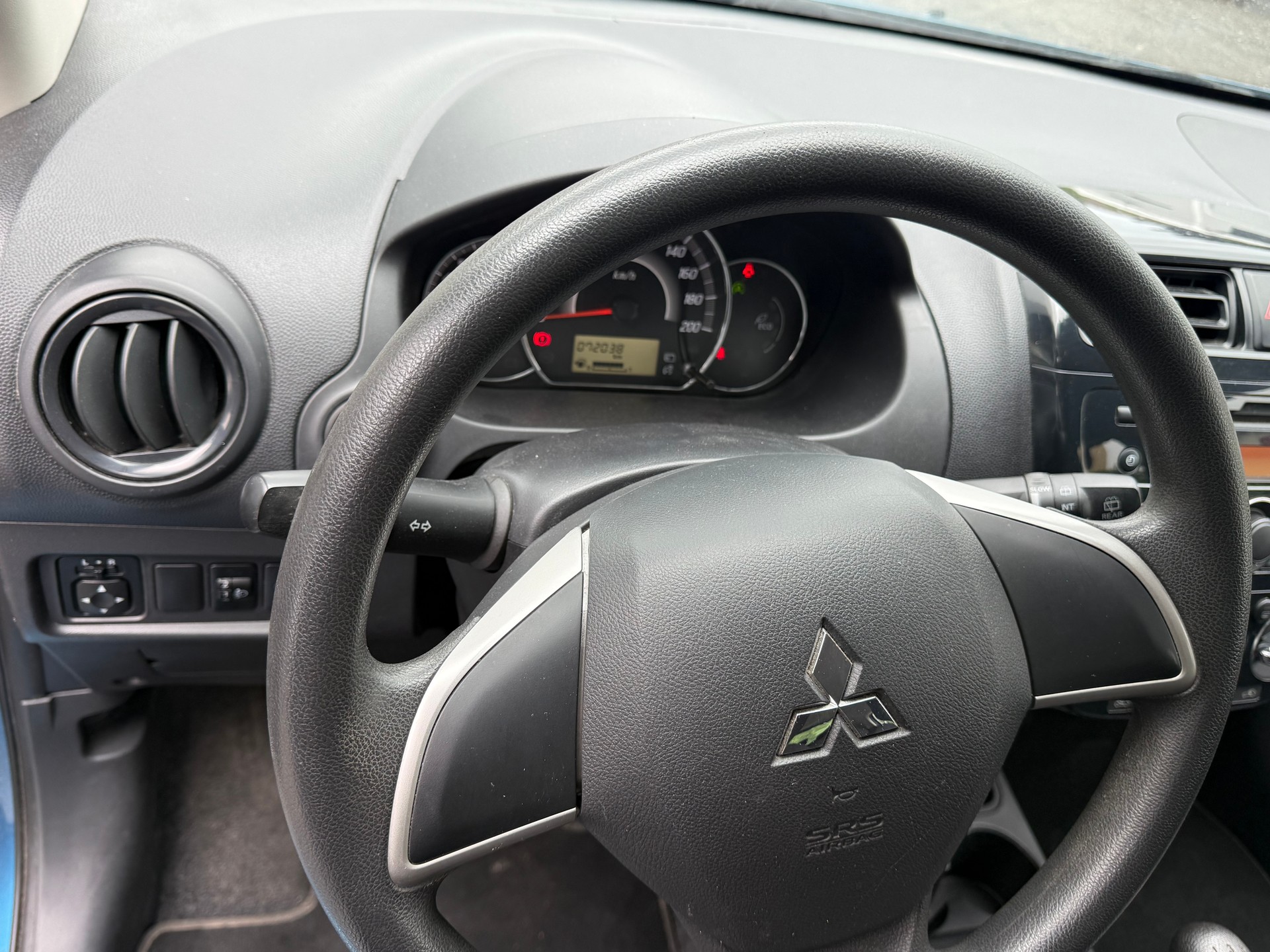MITSUBISHI Space Star 1.0 Entry-image-8