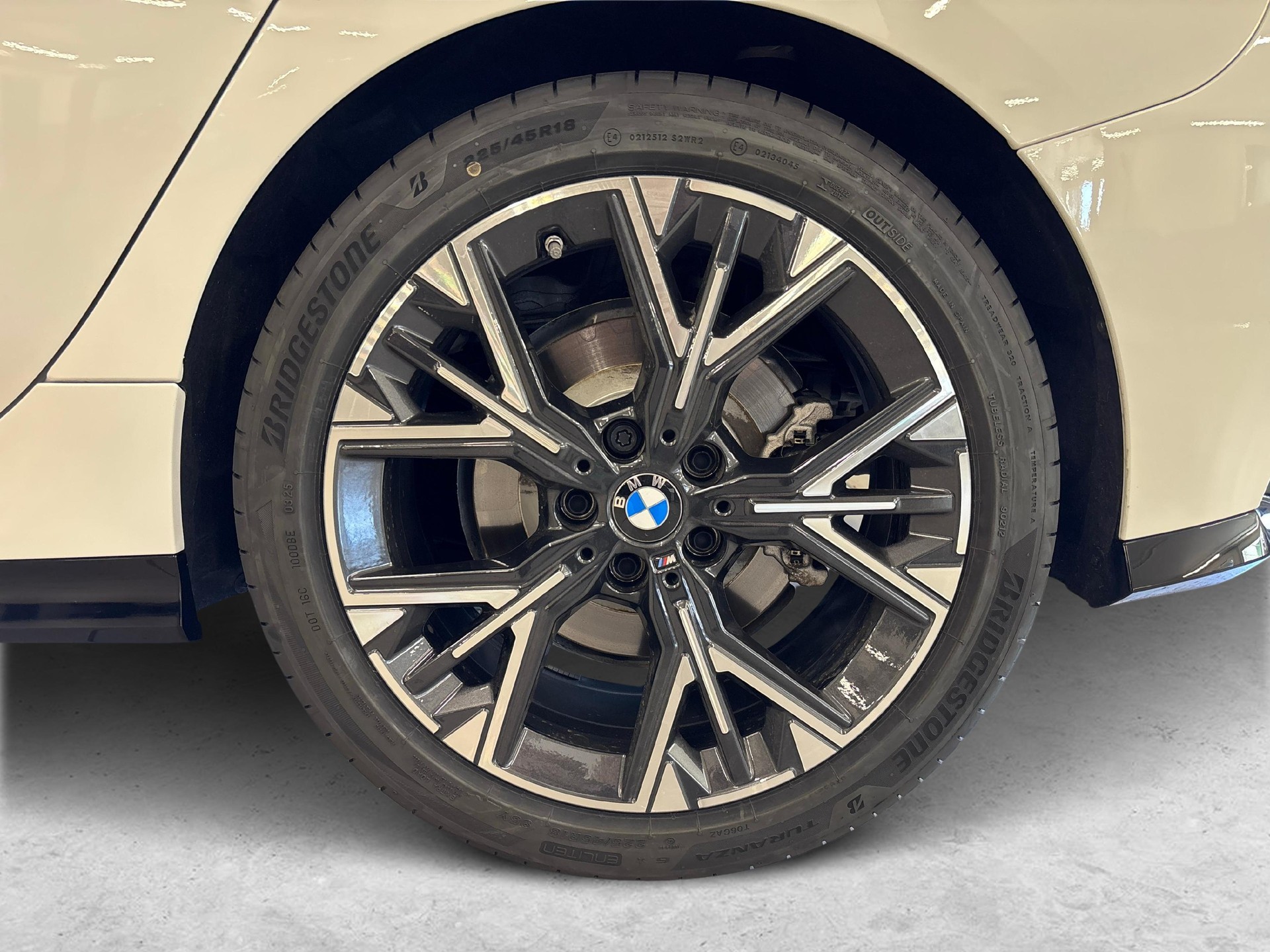 BMW 123 xDrive 48V M-Sport-image-17