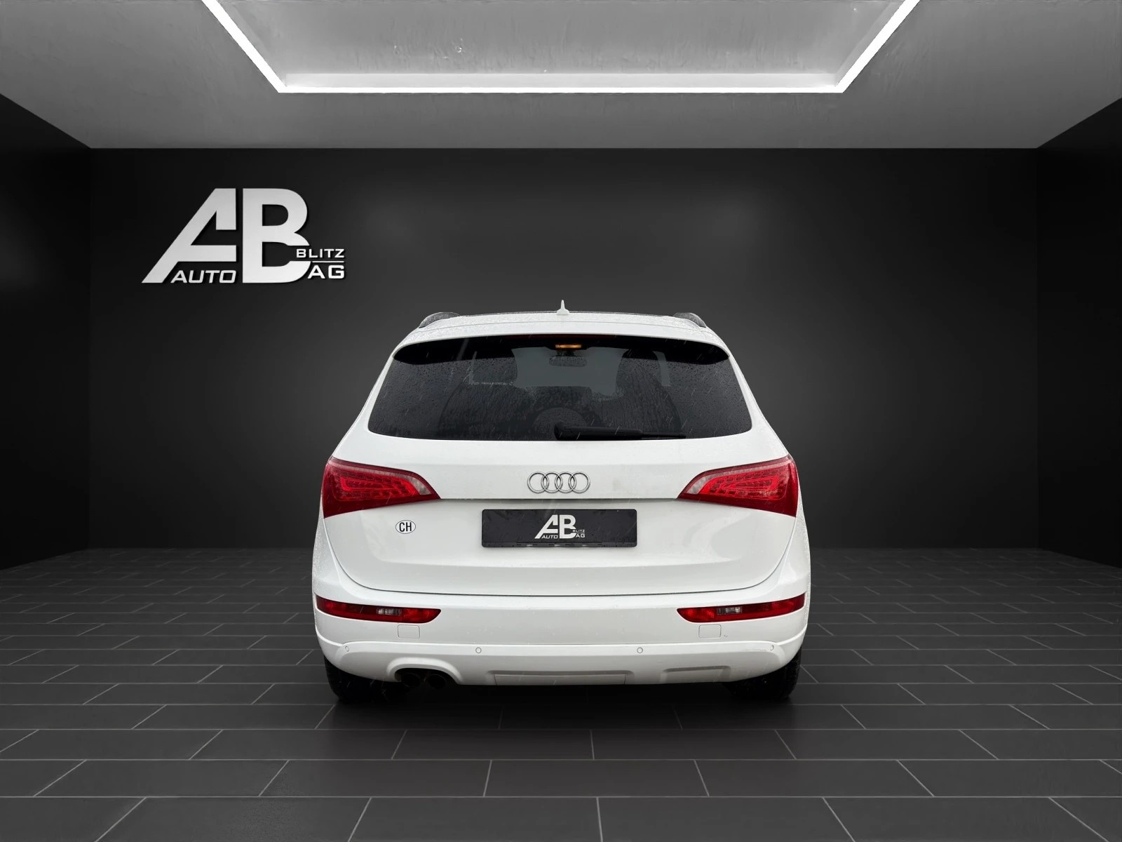 AUDI Q5 2.0 TDI S-Line quattro S-tronic mit 170 PS-image-3