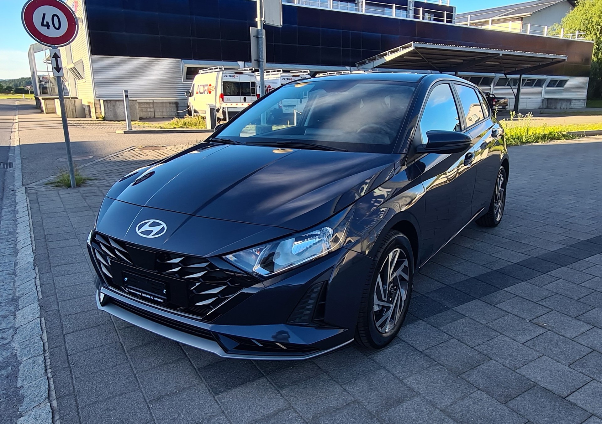 HYUNDAI i20 1.0 T-GDi Amplia DCT-image-8