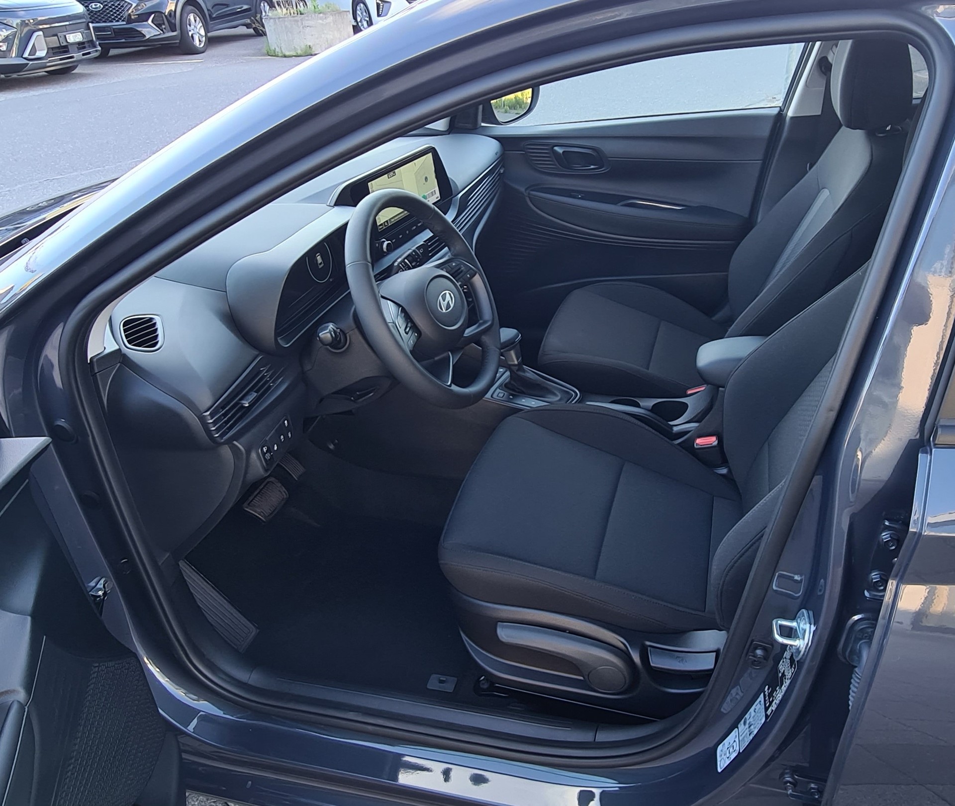 HYUNDAI i20 1.0 T-GDi Amplia DCT-image-9