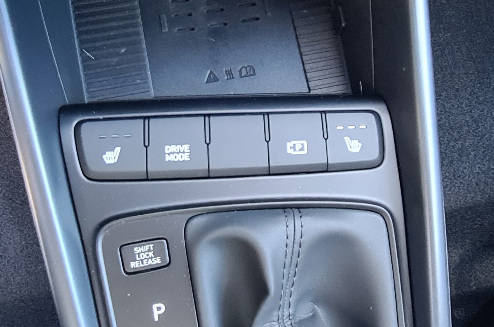 HYUNDAI i20 1.0 T-GDi Amplia DCT-image-15