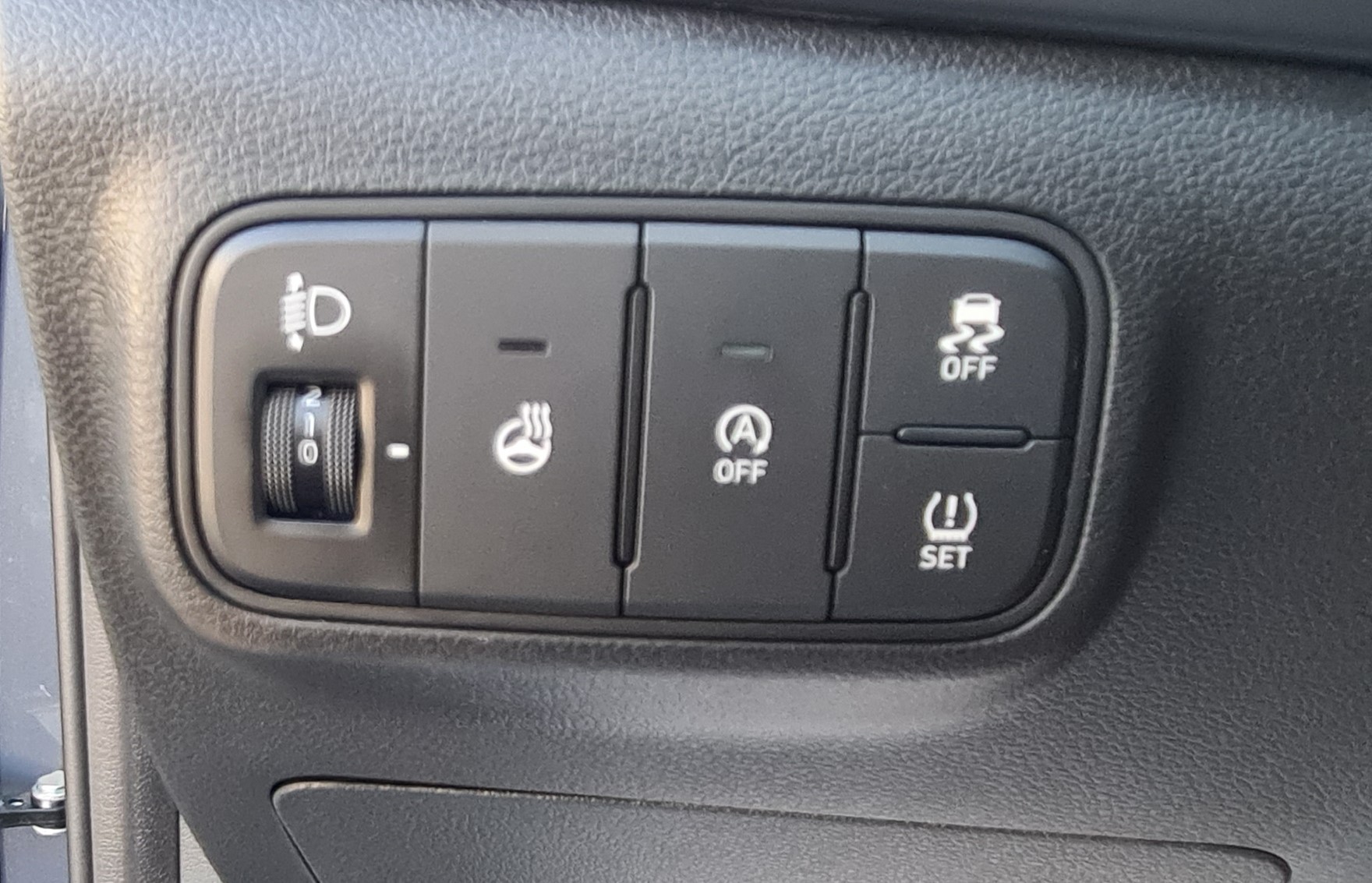 HYUNDAI i20 1.0 T-GDi Amplia DCT-image-16