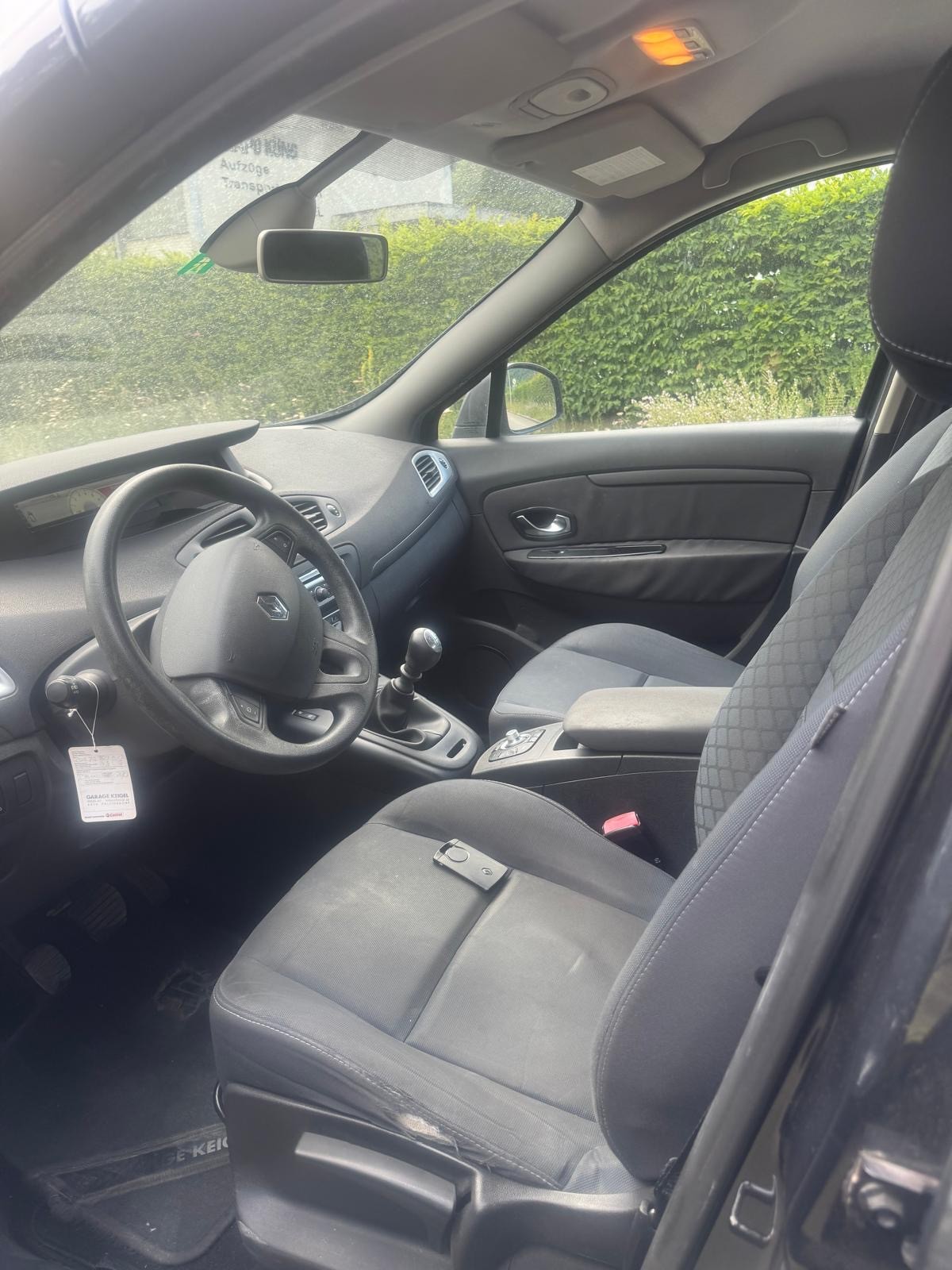 RENAULT Scénic 1.4. Benzin-image-2