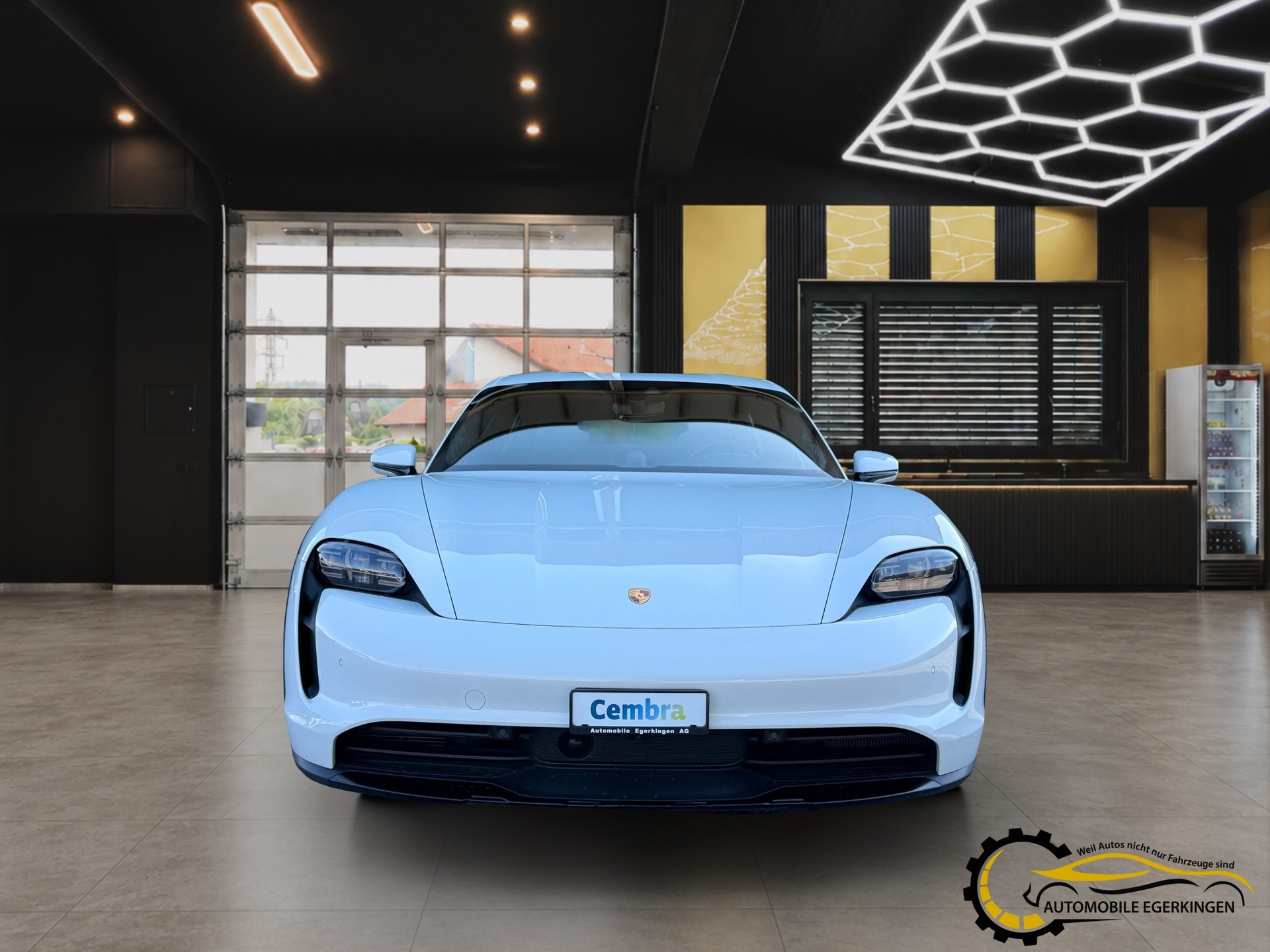 PORSCHE Taycan Cross Turismo 4-image-1