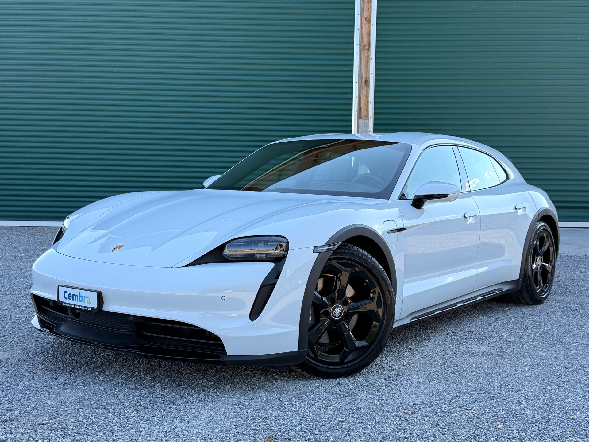 PORSCHE Taycan Cross Turismo 4-image-0