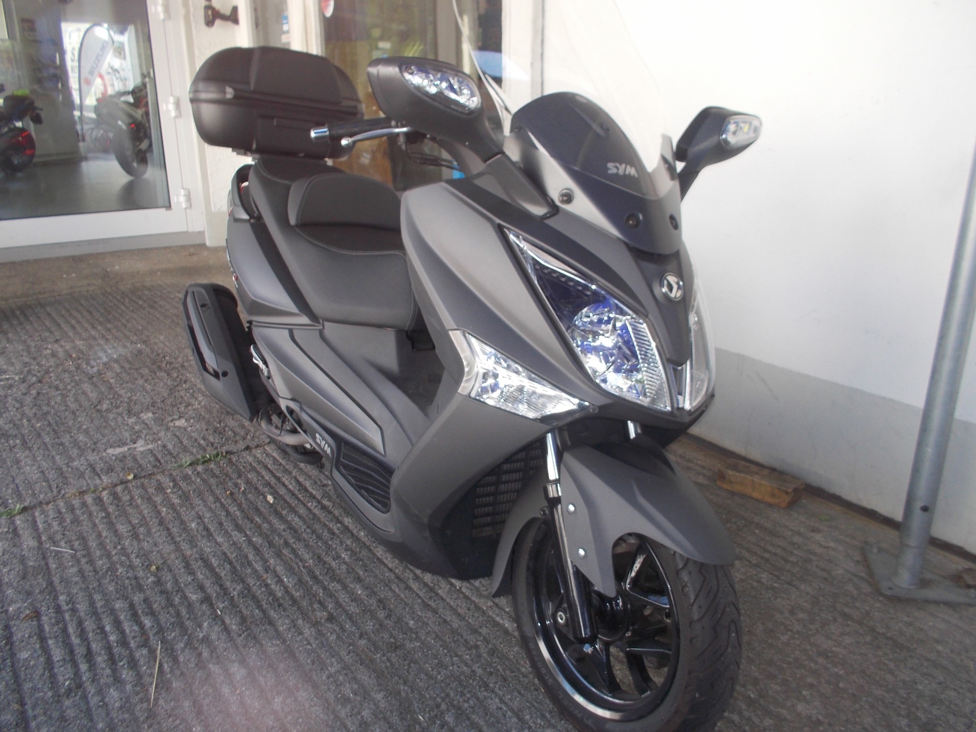 SYM GTS 300 ABS Injection-image-2