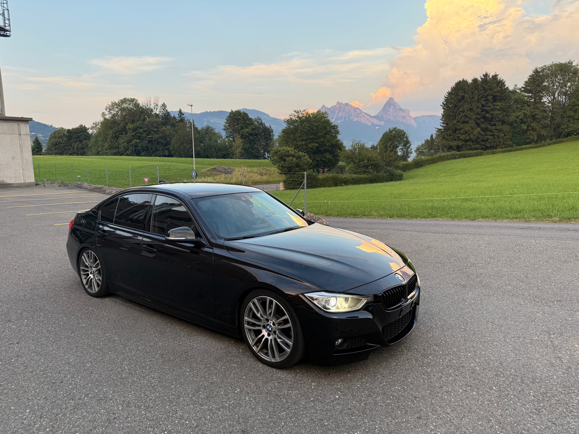 BMW 330d Sport Line Steptronic-image-3