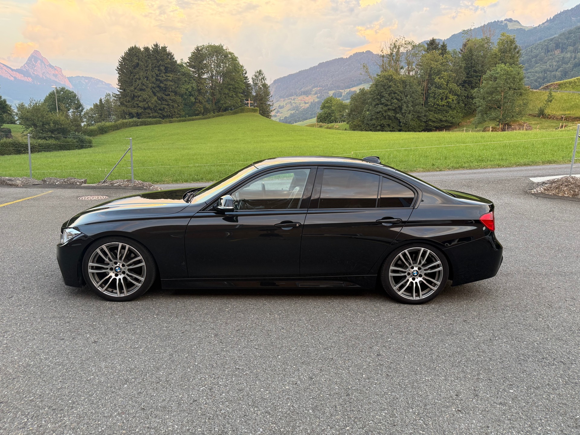 BMW 330d Sport Line Steptronic-image-1