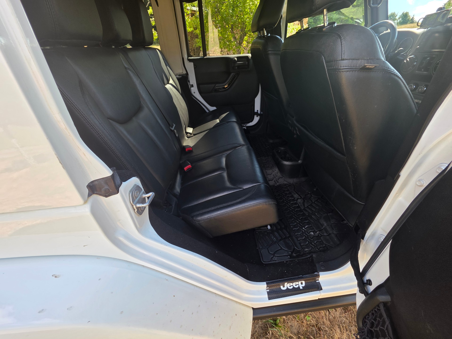 JEEP 2.8 CRD Sahara Unlimited-image-3