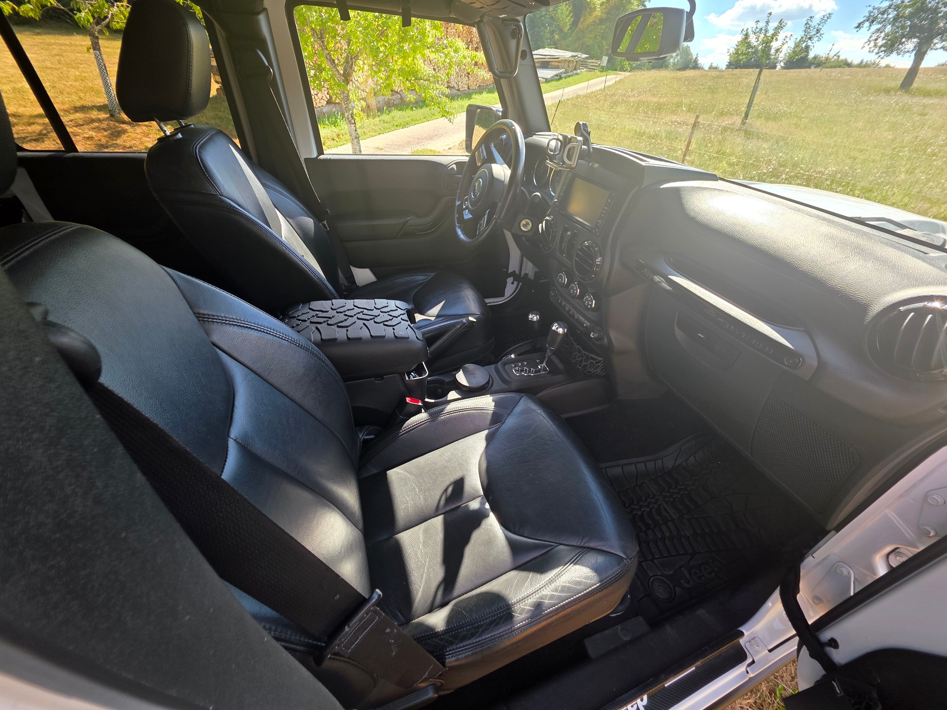 JEEP 2.8 CRD Sahara Unlimited-image-4