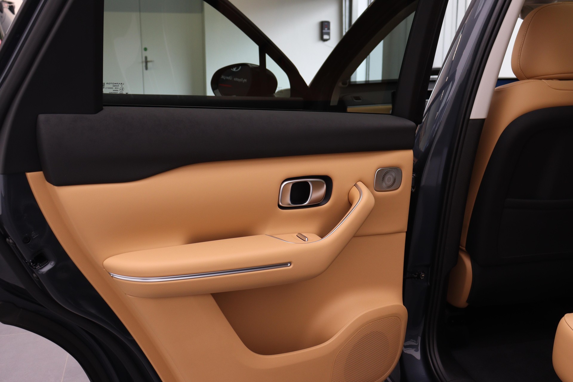 LEAPMOTOR C10 EV AWD inkl Anhängerkupplung-image-5