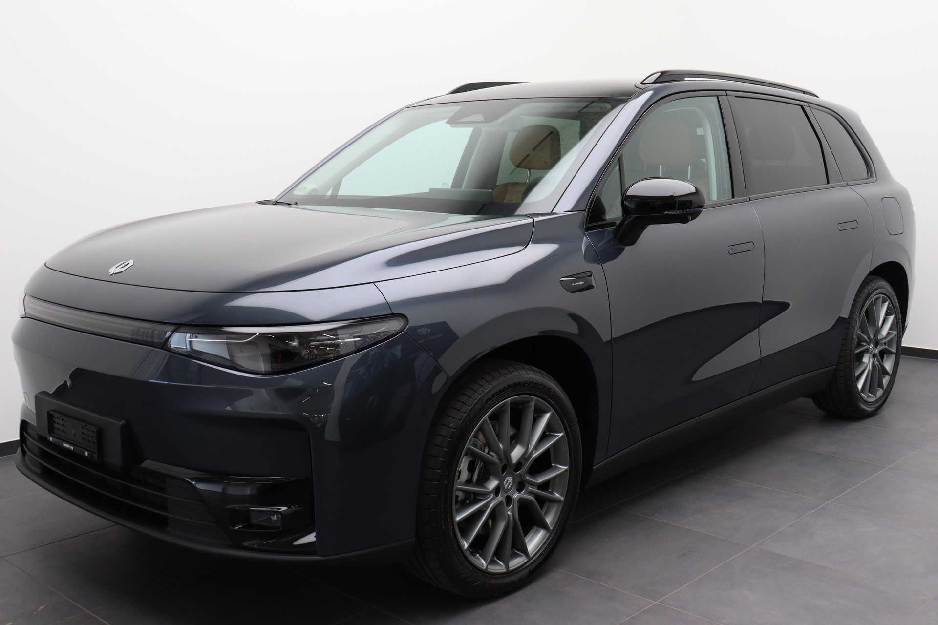 LEAPMOTOR C10 EV AWD inkl Anhängerkupplung-image-1