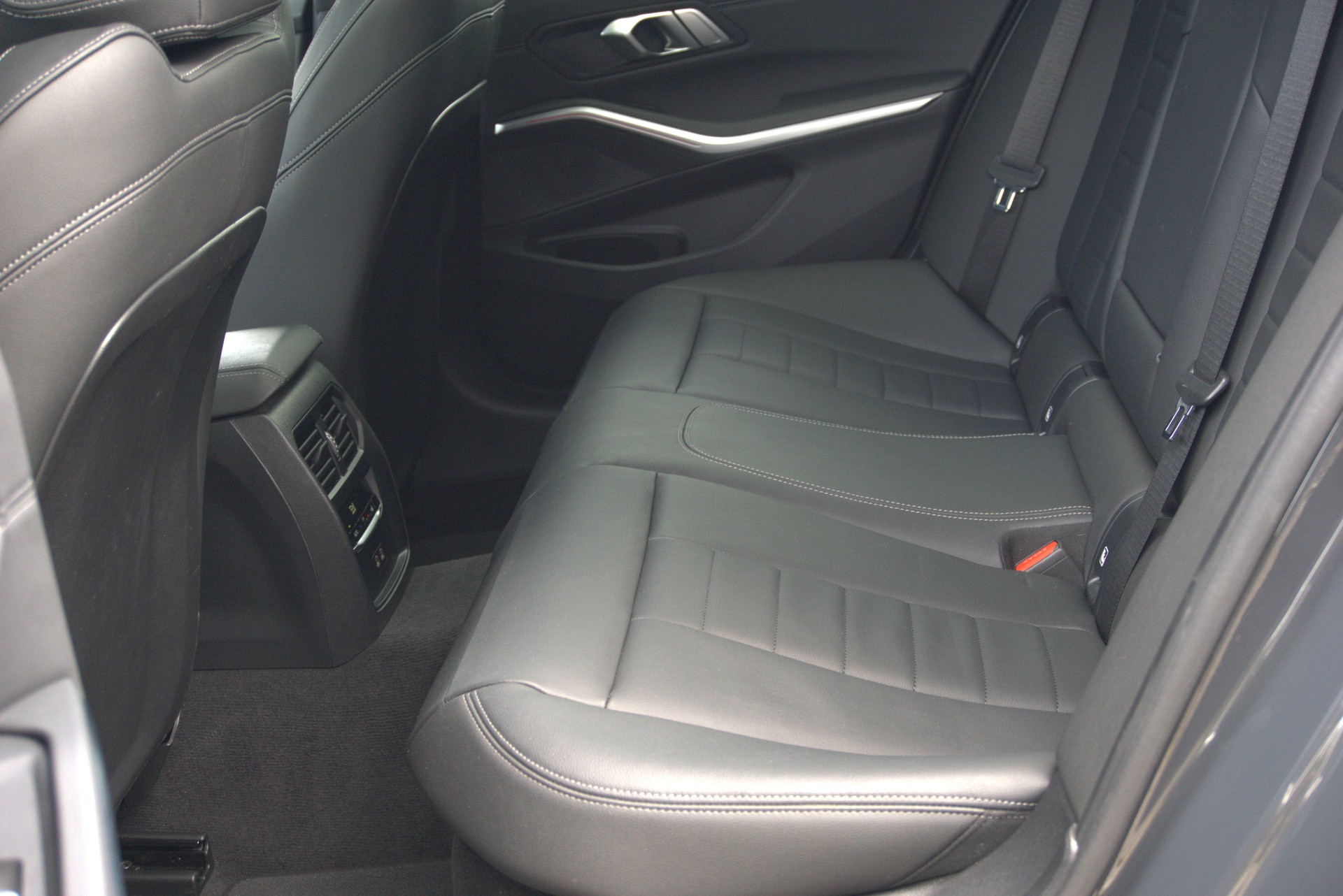BMW M340i xDrive 48V Touring Steptronic M Sport Pro-image-9