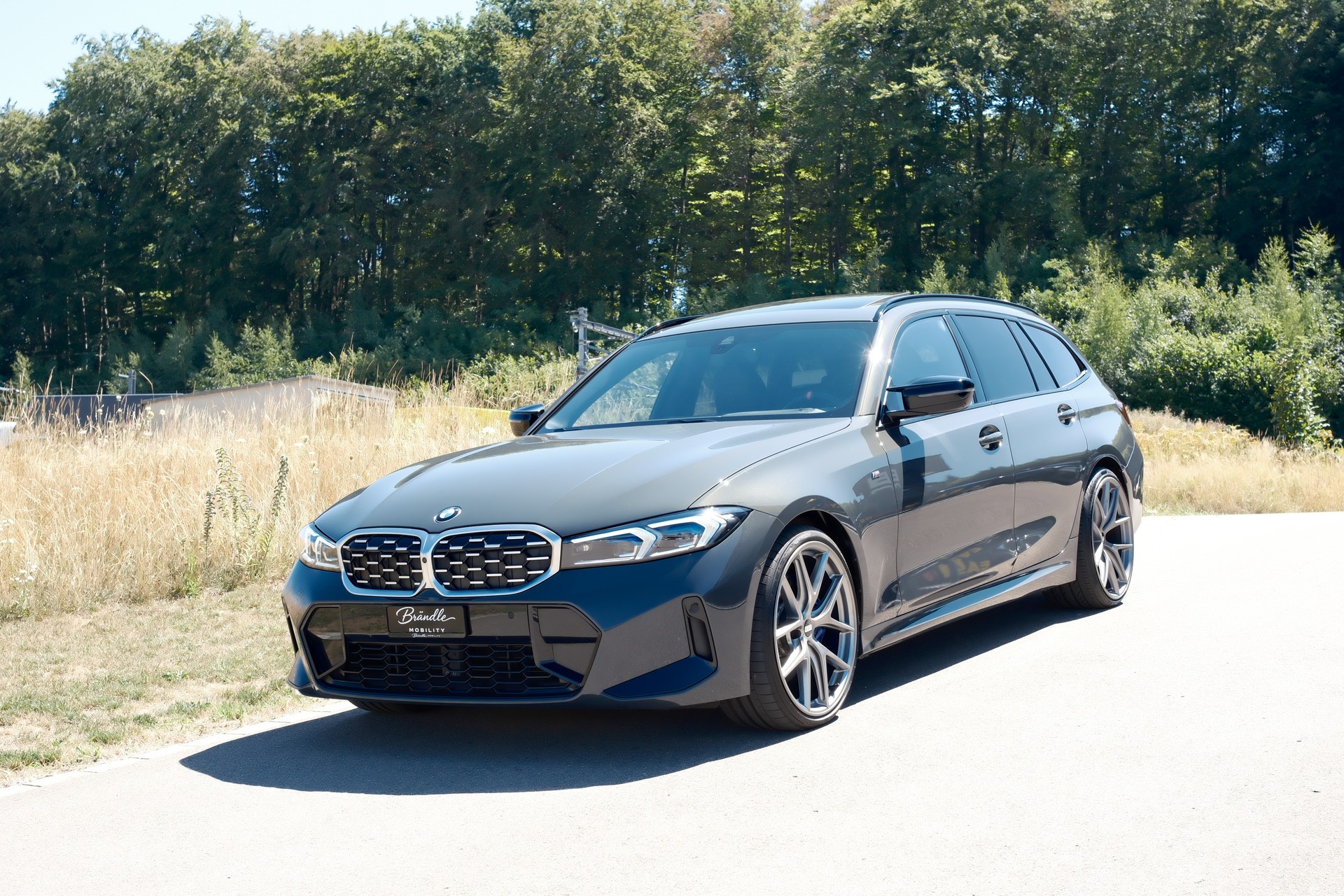 BMW M340i xDrive Touring LCI M Sport Pro-image-12