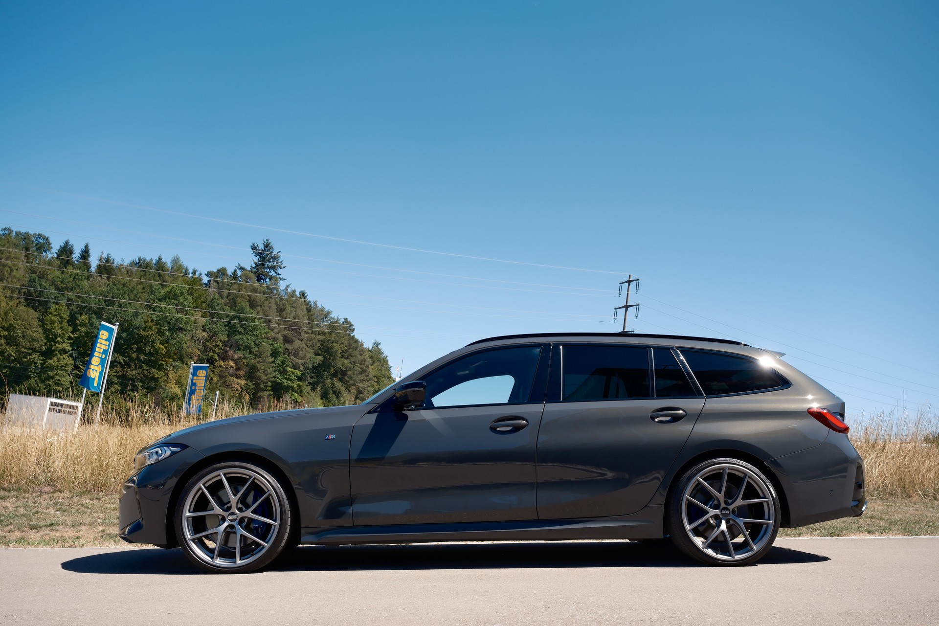 BMW M340i xDrive Touring LCI M Sport Pro-image-2