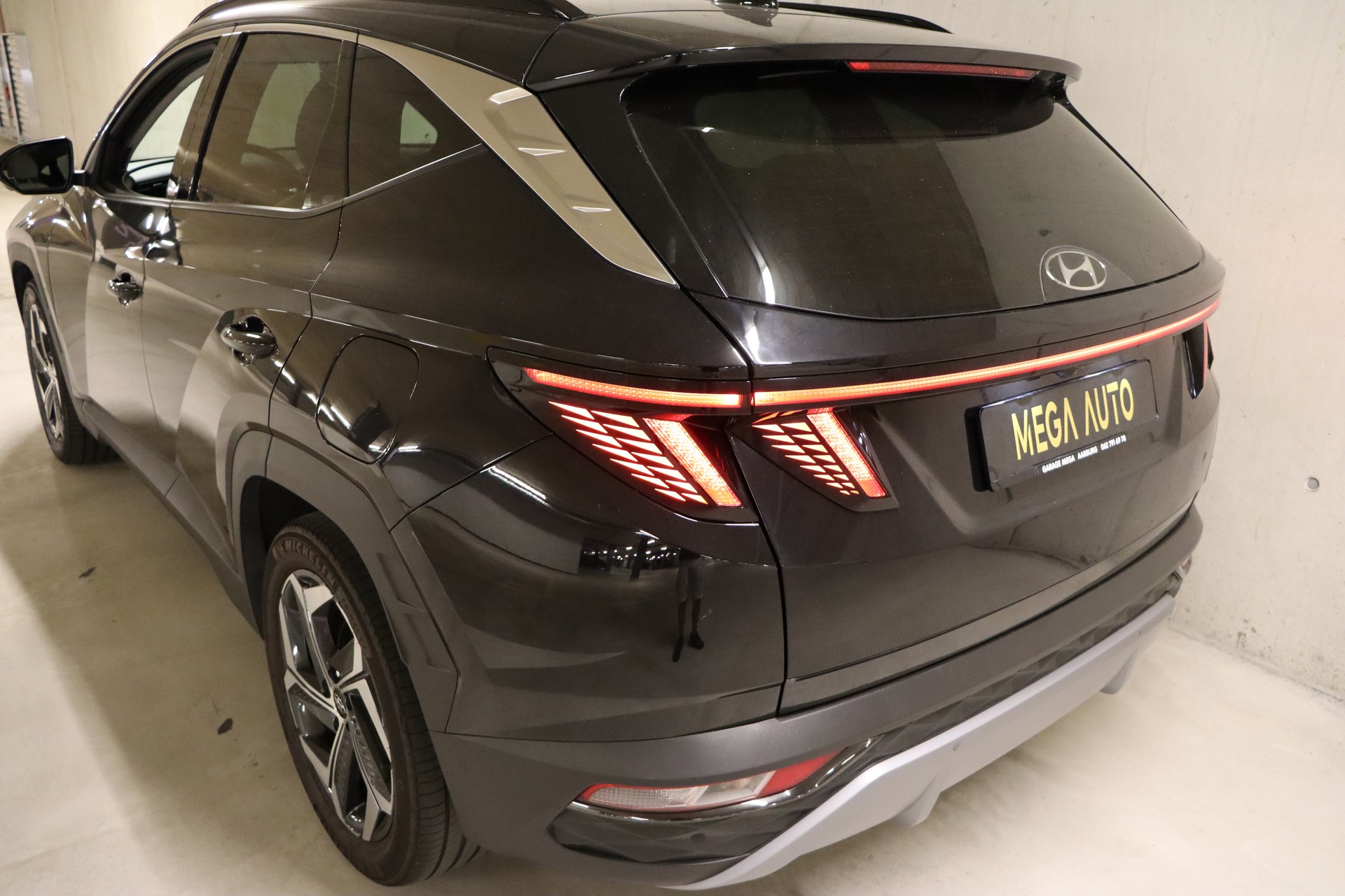 HYUNDAI Tucson 1.6 TGDI PHEV VERTEX 4WD ** FAHRASSISTENZ-PAKET ** 360-GRAD PARKPAKET ** PANO-DACH **-image-10