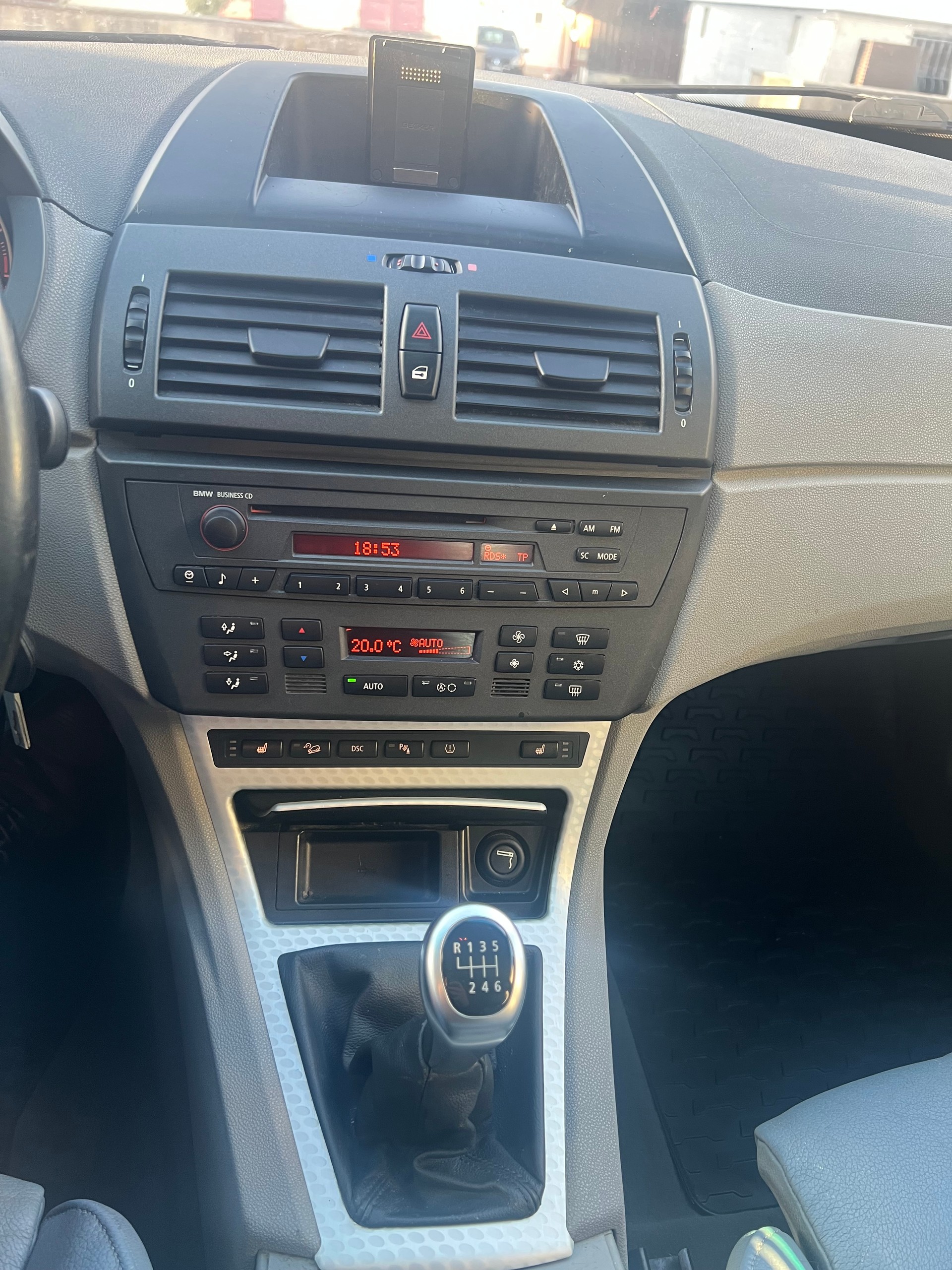 BMW X3 3.0i-image-7