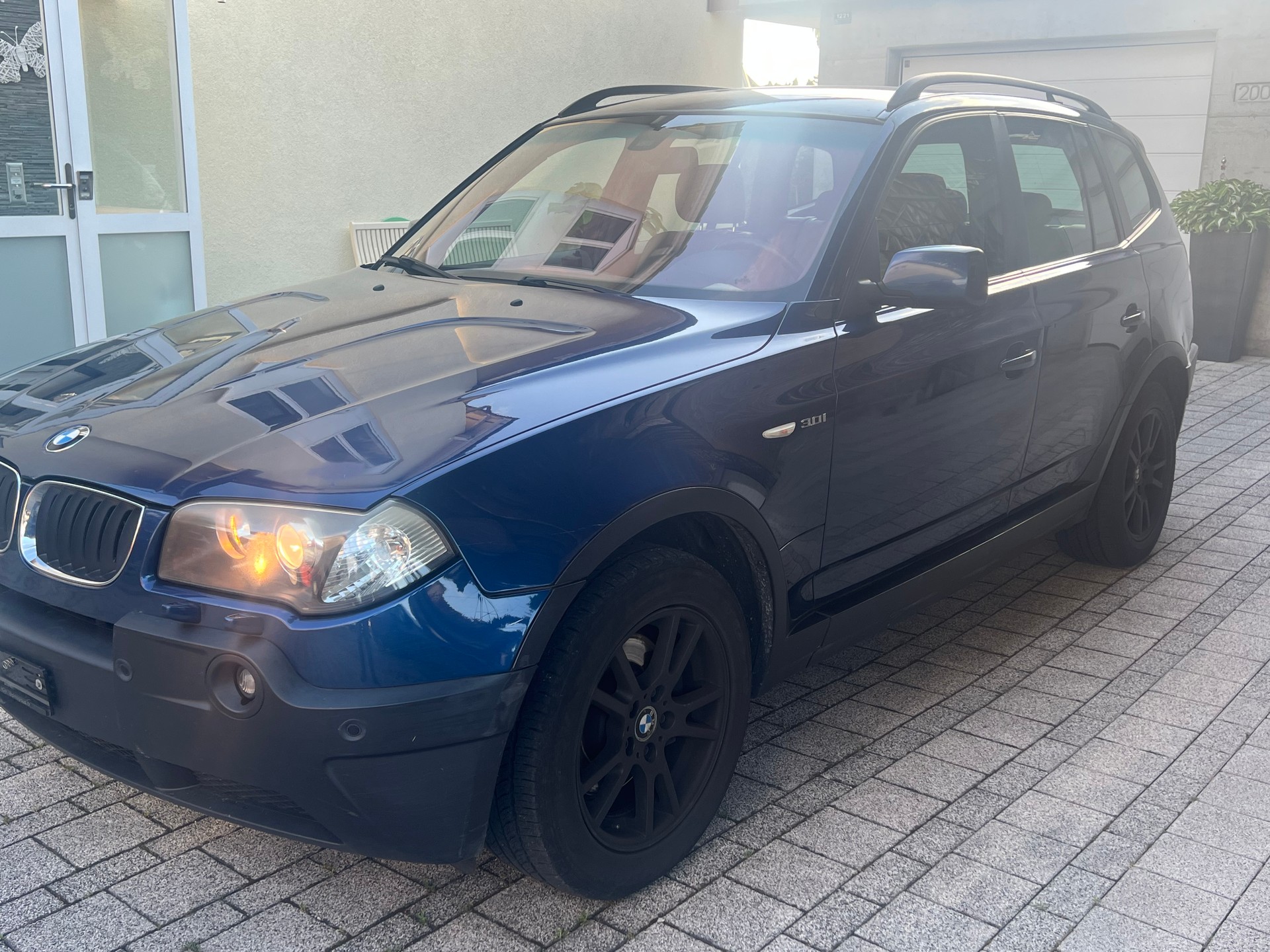 BMW X3 3.0i-image-1
