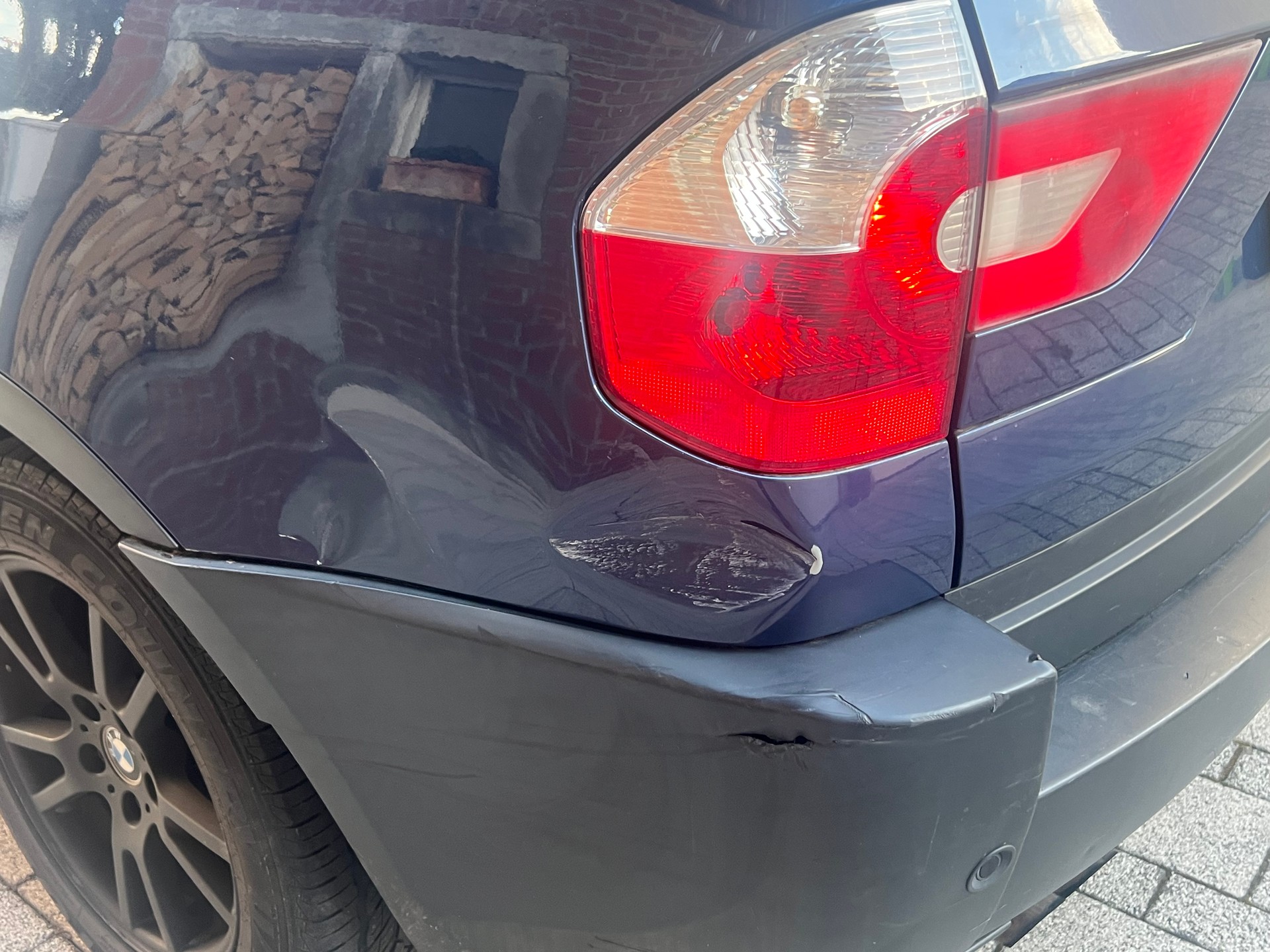 BMW X3 3.0i-image-3