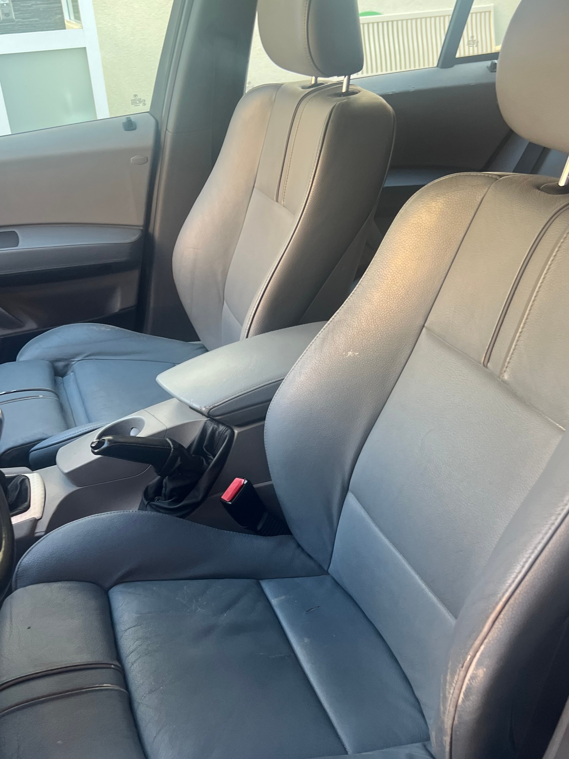 BMW X3 3.0i-image-6