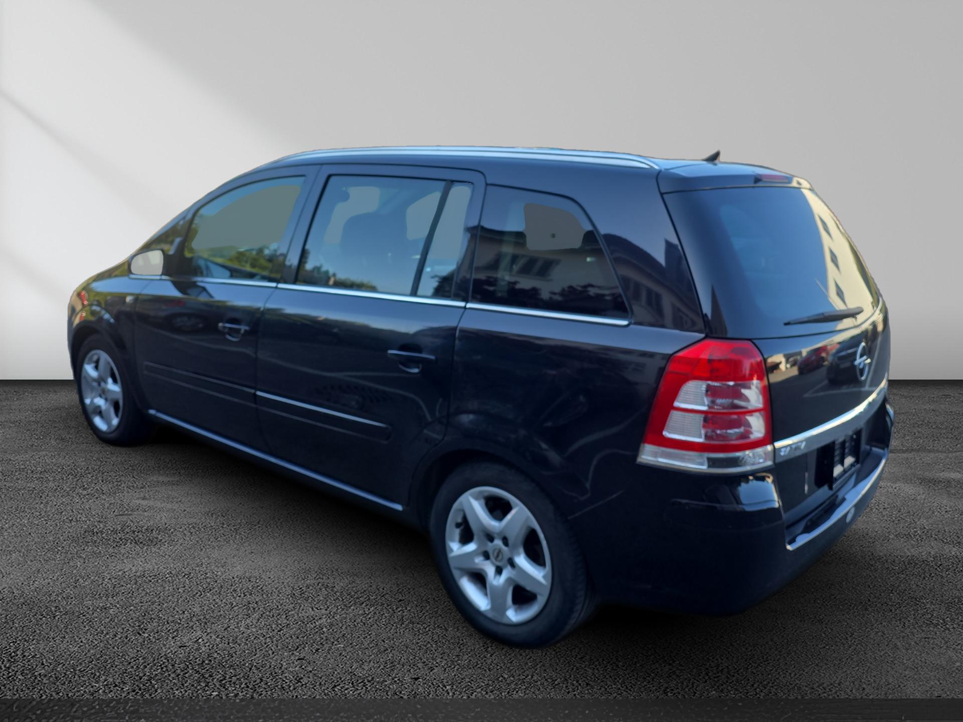 OPEL Zafira 2.2i 16V Enjoy-image-1