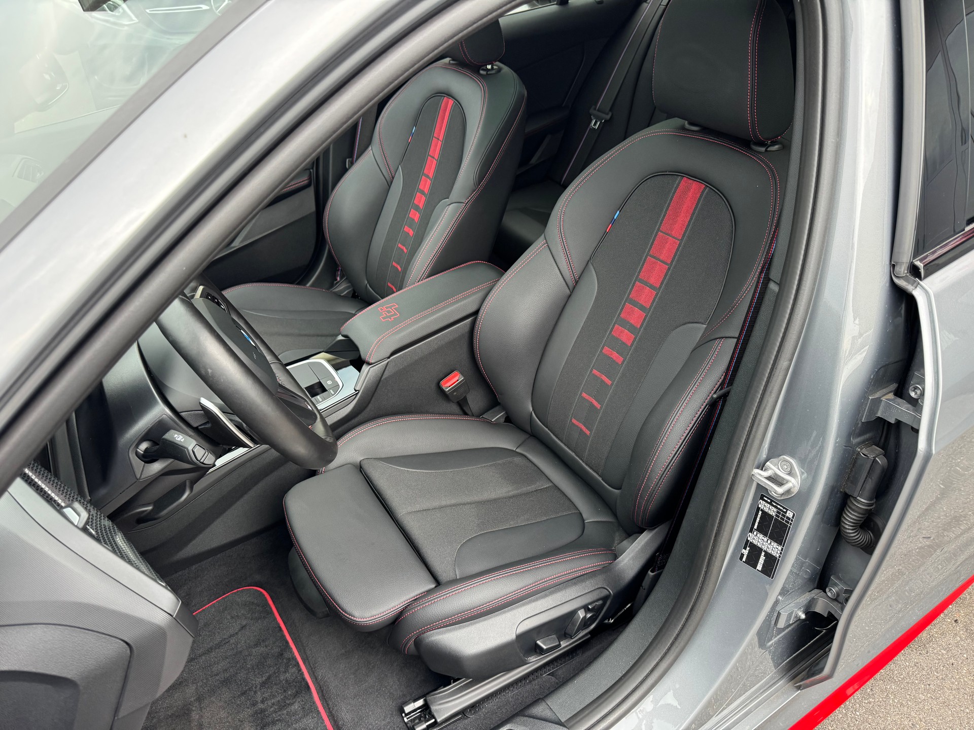 BMW 128ti Steptronic M-Sport-image-12