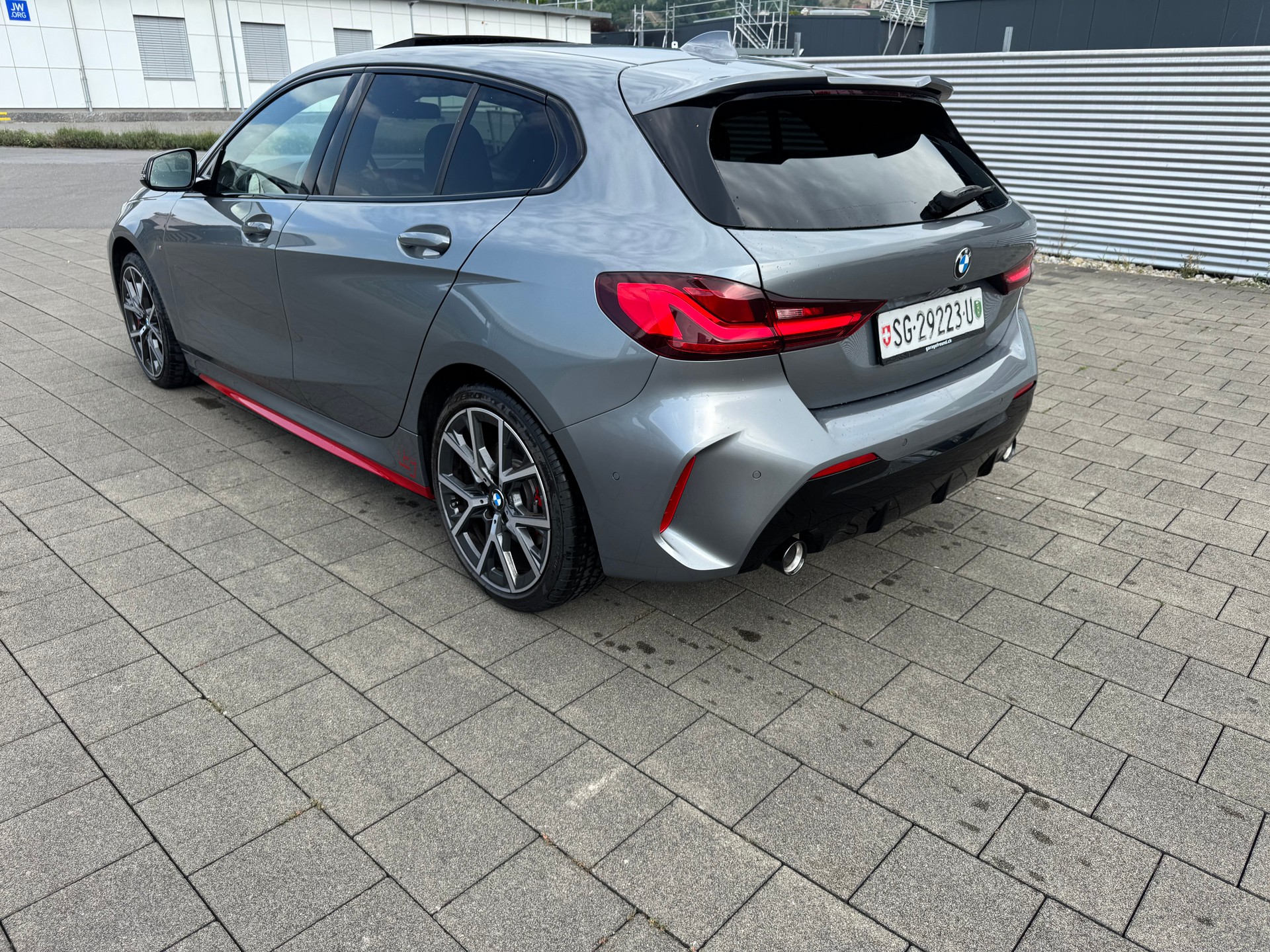 BMW 128ti Steptronic M-Sport-image-3