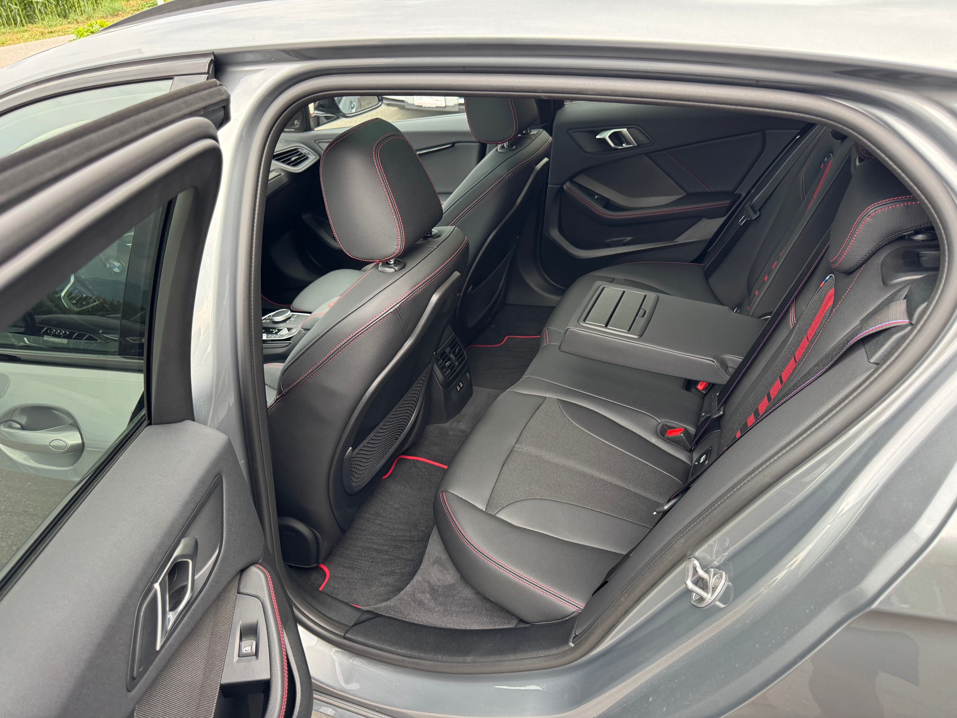 BMW 128ti Steptronic M-Sport-image-10