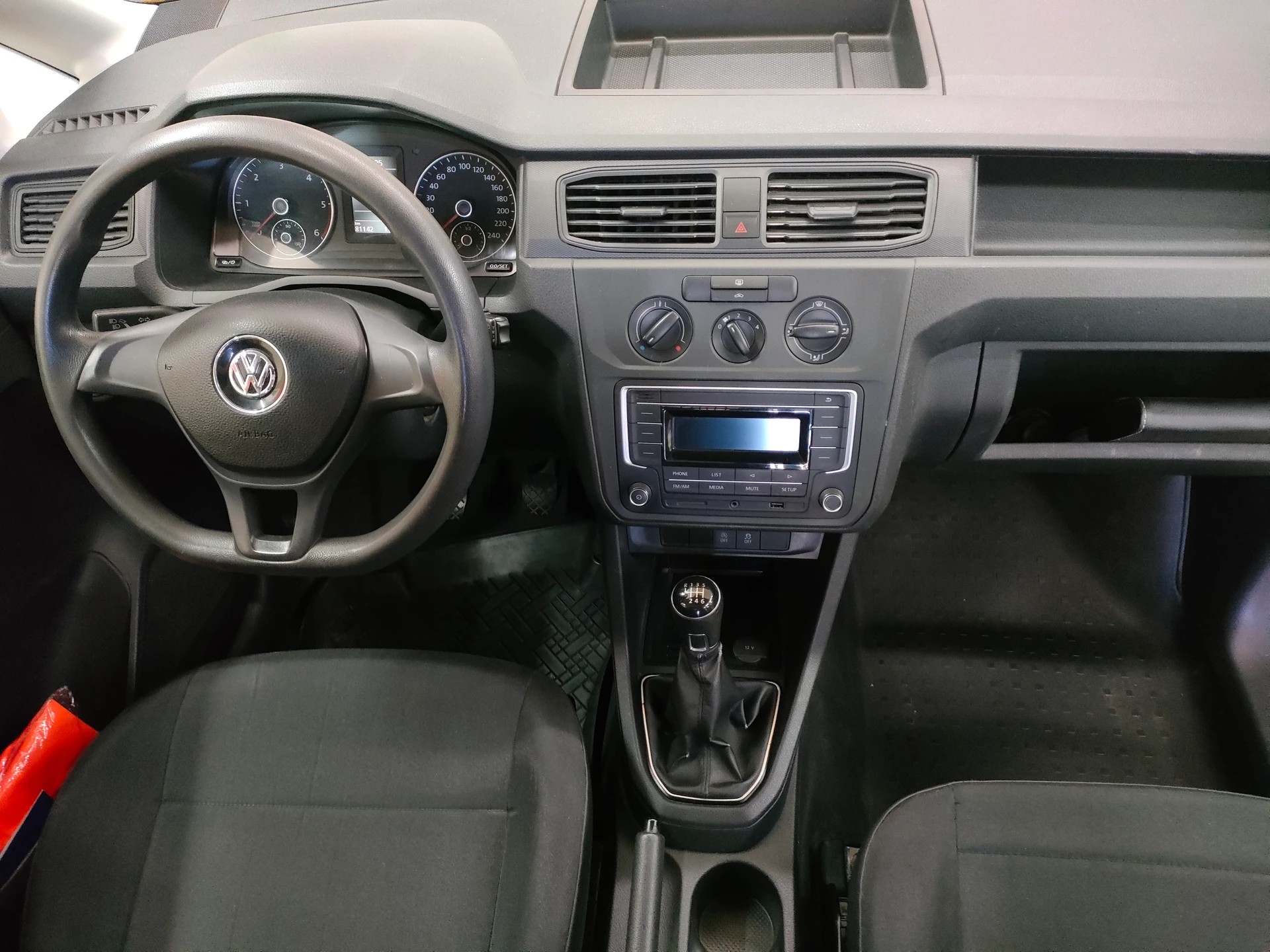 VW CADDY 4Motion 2.0TDI-image-9