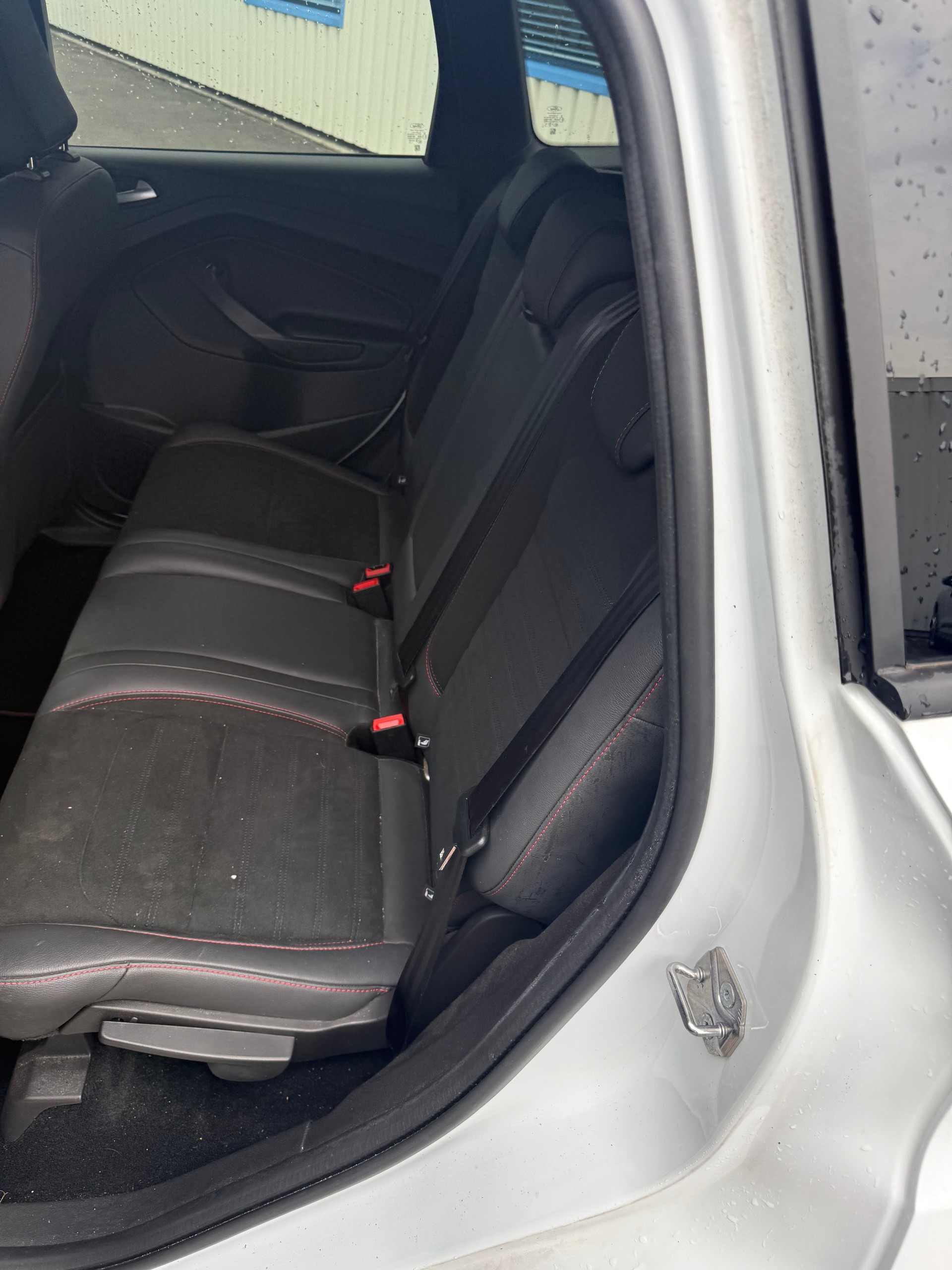 FORD Kuga 2.0 TDCi ST Line High 4WD PowerShift-image-6