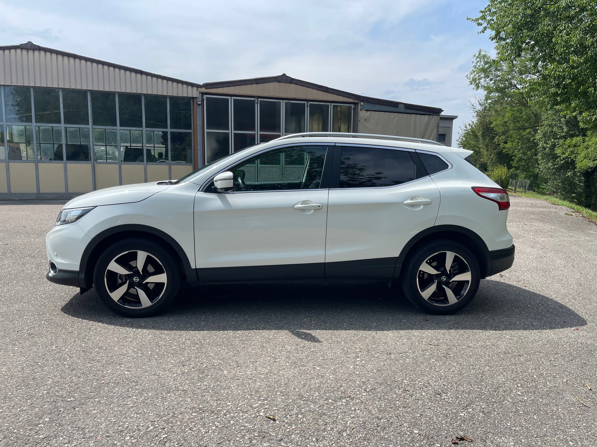 NISSAN Qashqai 1.2 DIG-T tekna Xtronic CVT-image-1