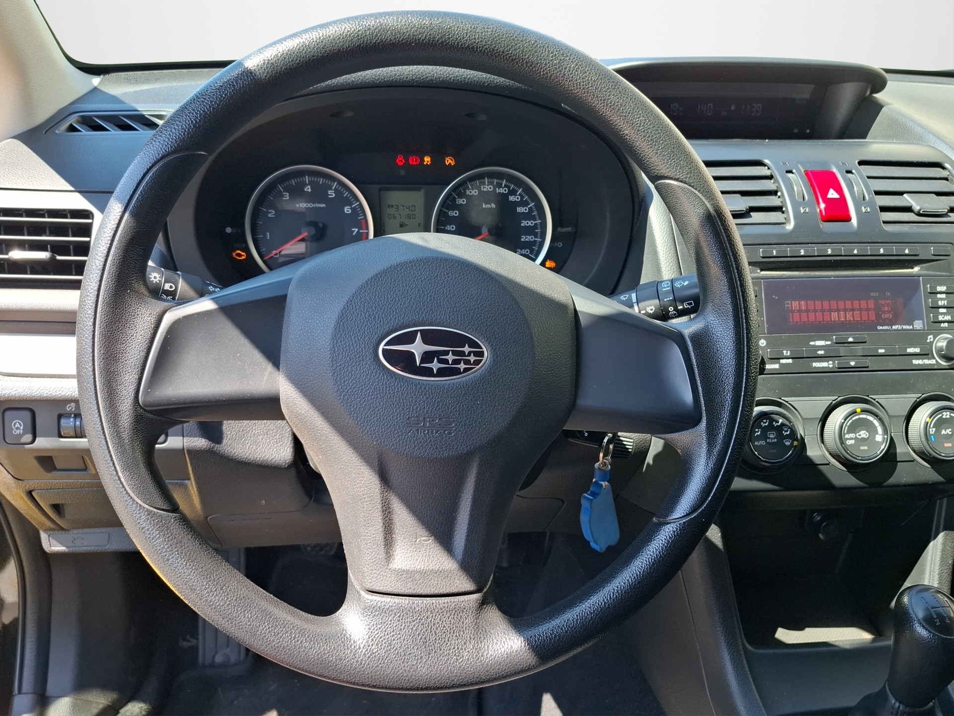 SUBARU Impreza 1.6 Swiss one-image-8