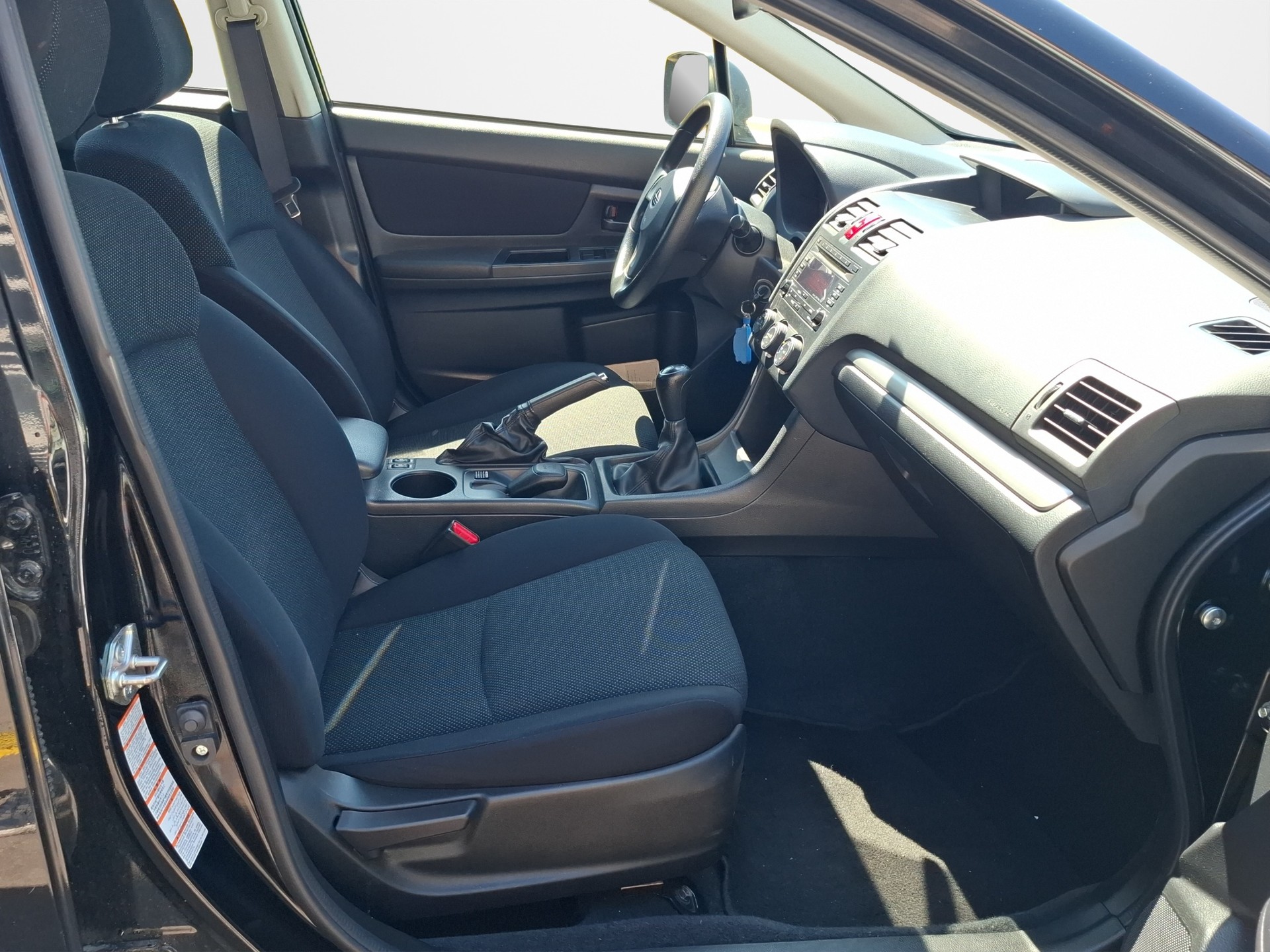 SUBARU Impreza 1.6 Swiss one-image-13