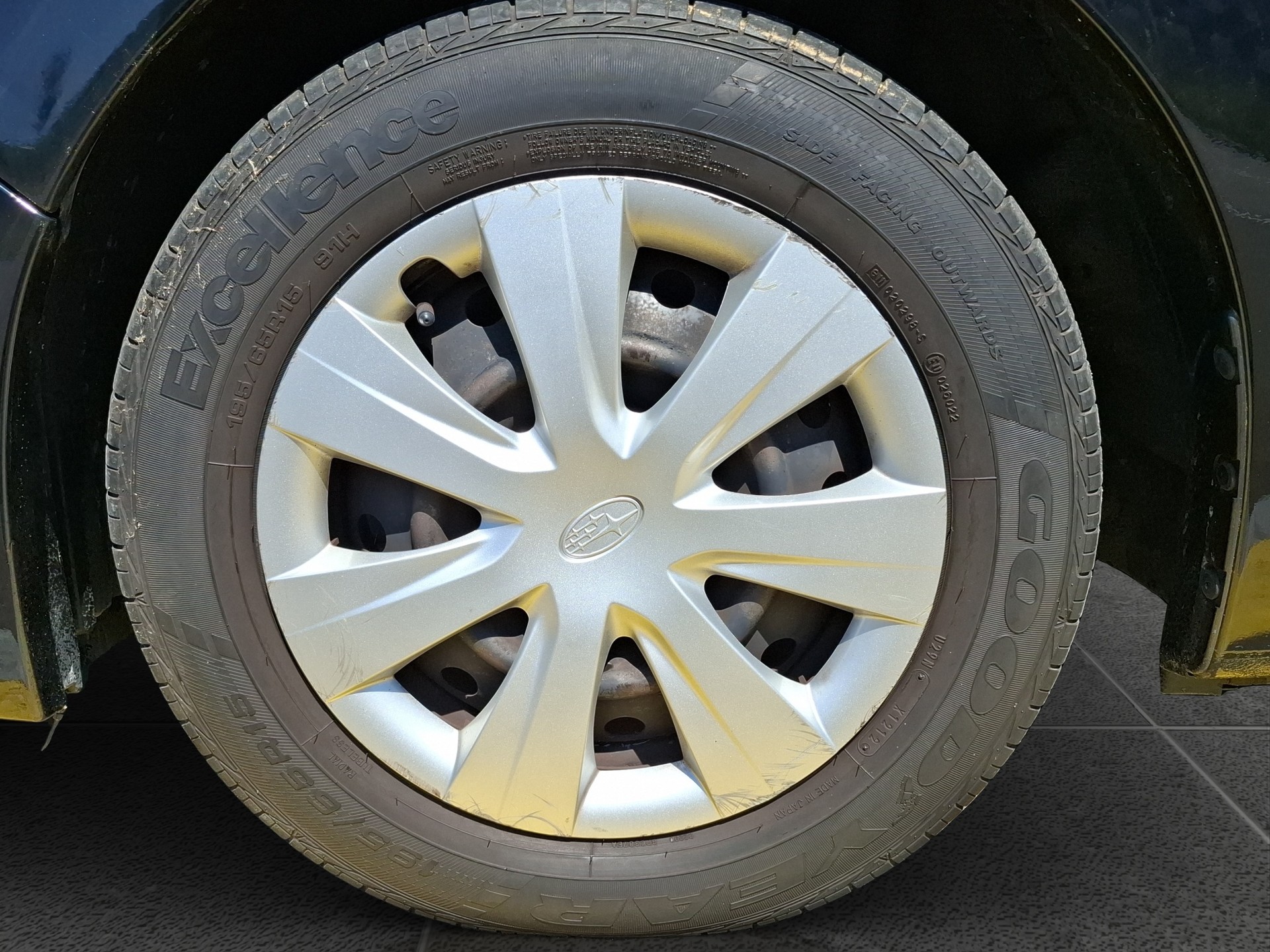 SUBARU Impreza 1.6 Swiss one-image-19