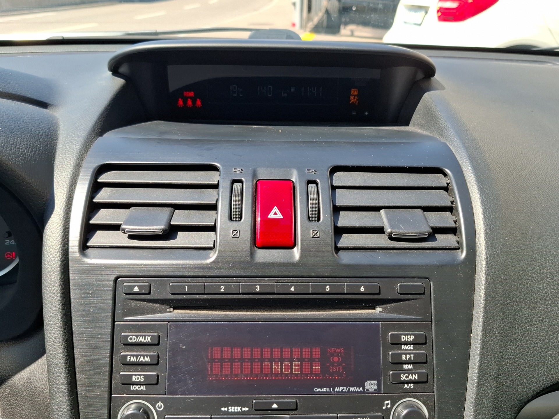 SUBARU Impreza 1.6 Swiss one-image-11