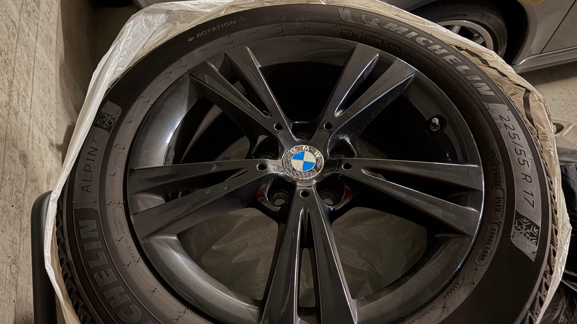 BMW X1 20i xDrive Steptronic mit xLine Ausstattung-image-9