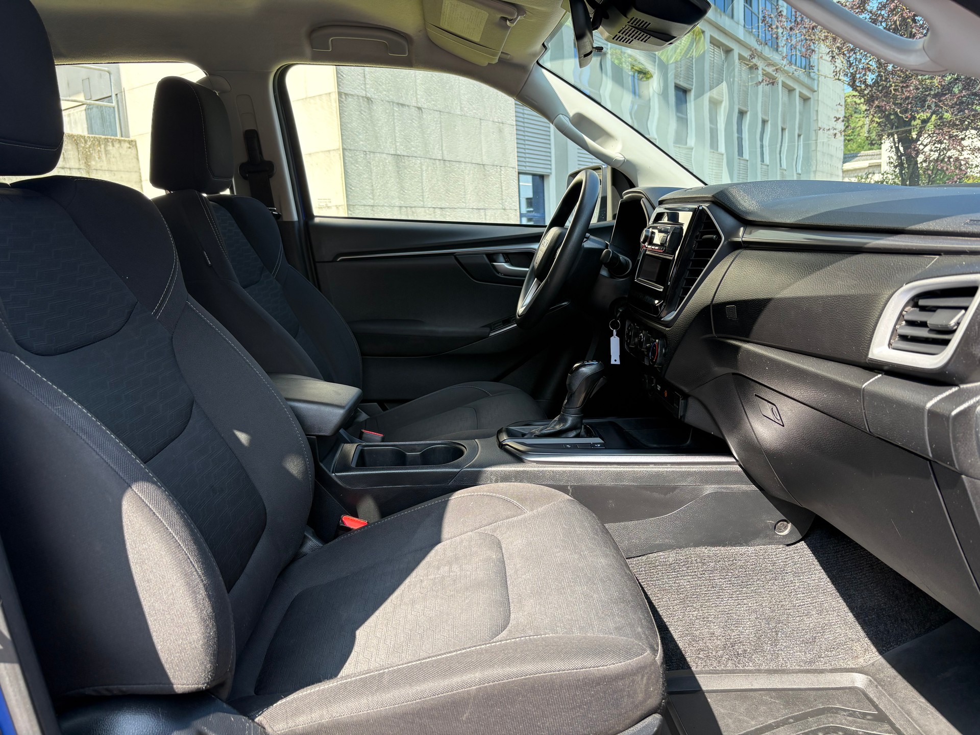 ISUZU D-MAX 1.9 CrewCab N60BB 4x4 AT-image-13
