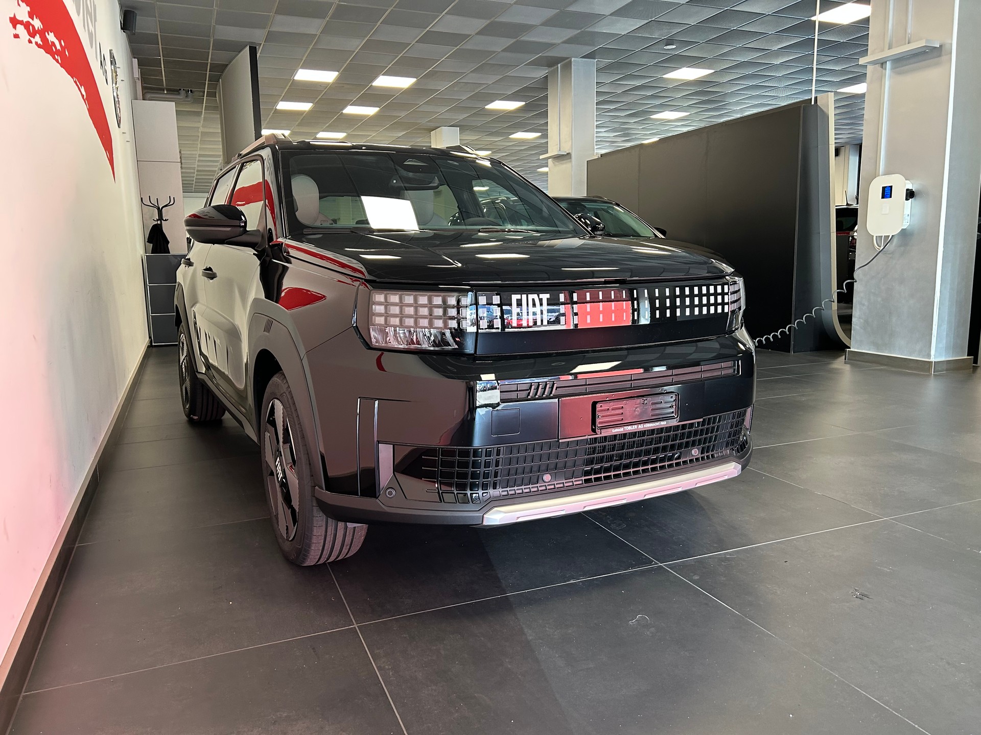 FIAT Grande Panda Elektro La Prima-image-4