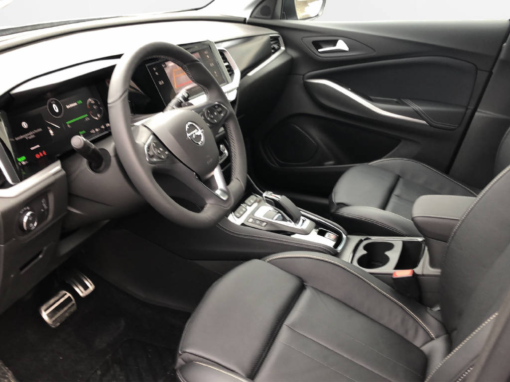 OPEL Grandland 1.6 T PHEV Elegance-image-4
