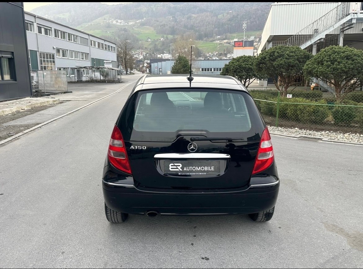 MERCEDES-BENZ A 150 Elégance-image-3