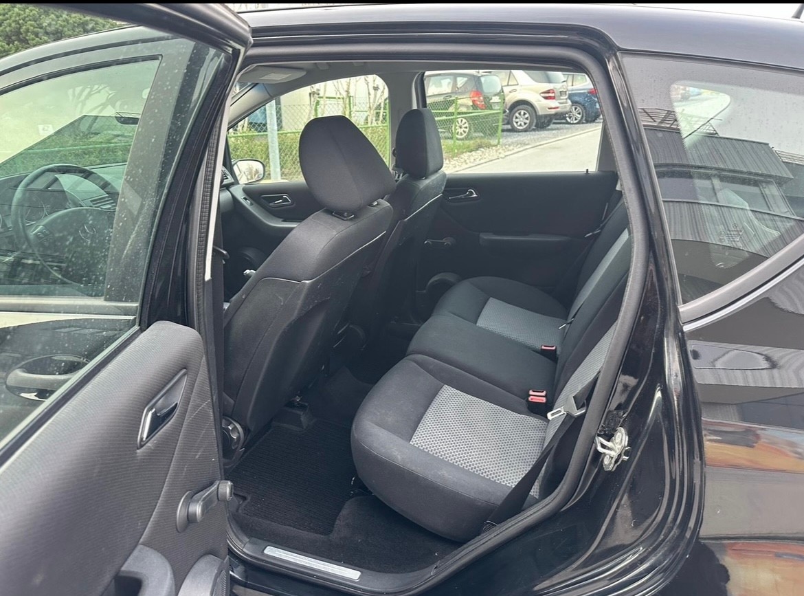 MERCEDES-BENZ A 150 Elégance-image-9