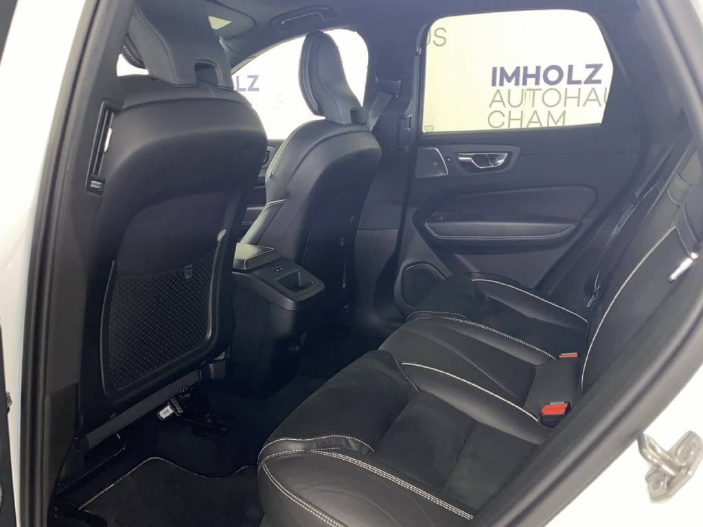 VOLVO XC60 2.0 D4 R-Design AWD-image-16