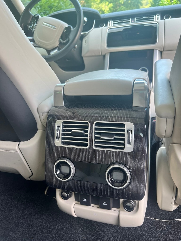 LAND ROVER Autobiography-image-3