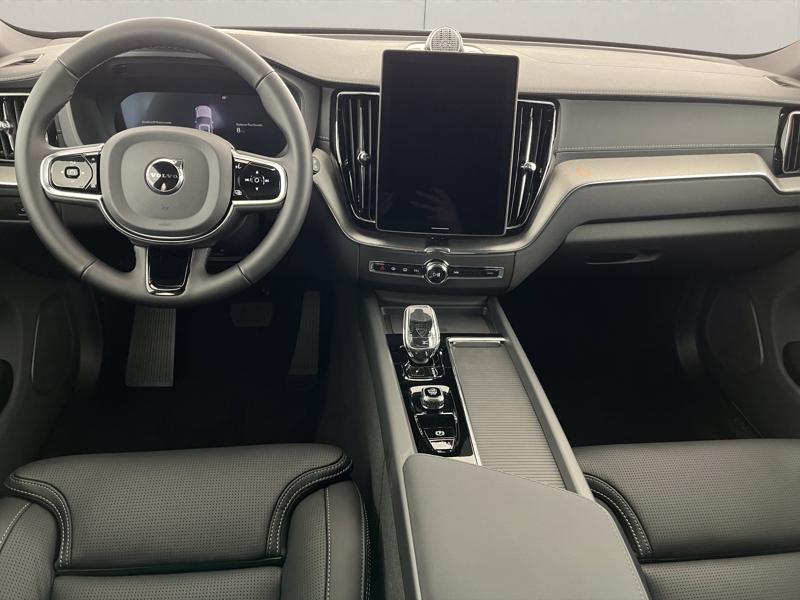 VOLVO XC60 2.0 T8 TE Black Edition eAWD-image-9